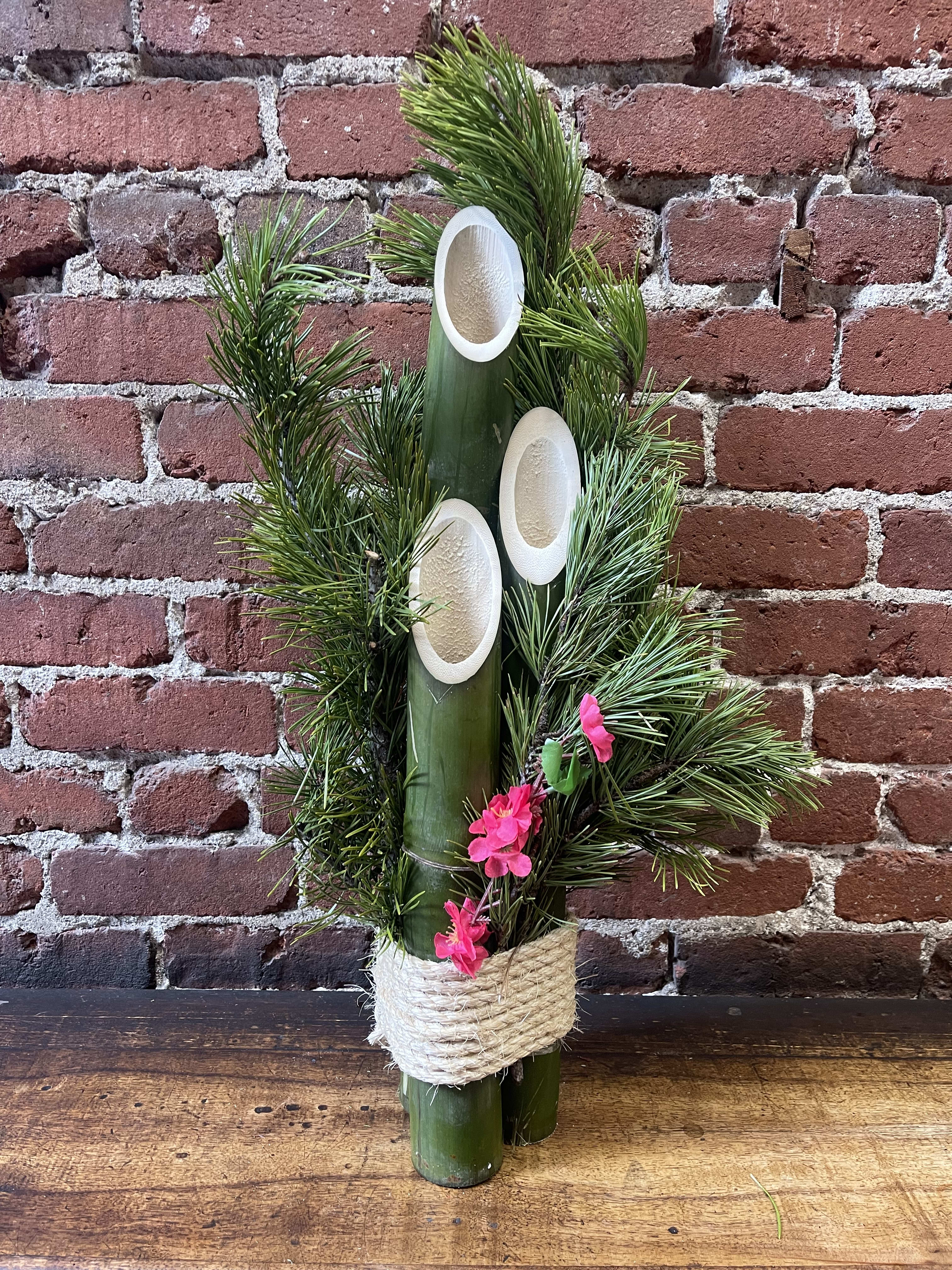 Traditional Kadomatsu Gate Pine 24" KADO2302 - Traditional Kadomatsu XLarge size 24” handcrafted by Flower Fair. Gate Pine 門松 is known Japanese tradition good luck decoration to bring in New Year. Bamboo varies in size and color by nature.