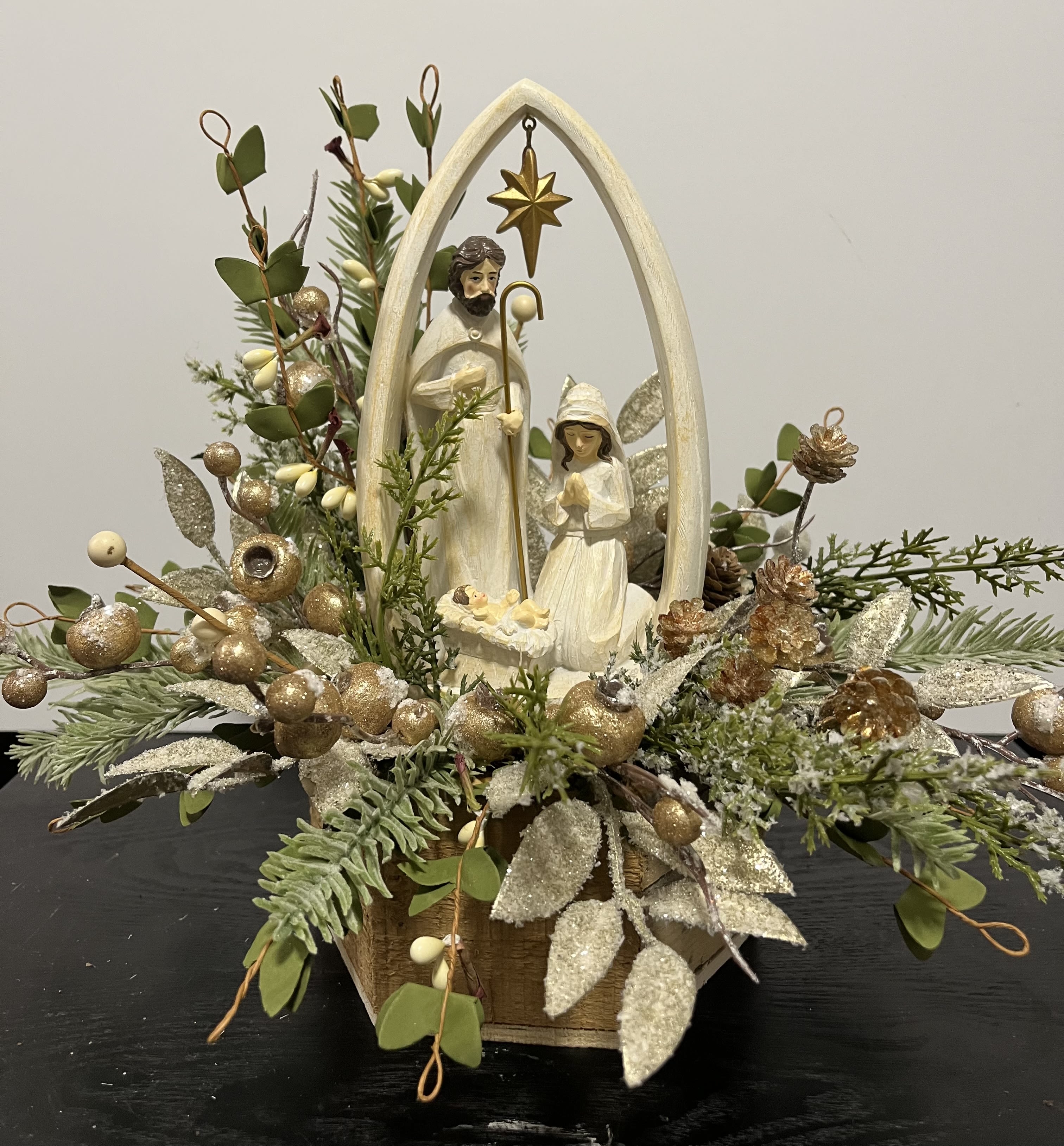 Manger Silk Scene - Set in a wooden box 12 in tall