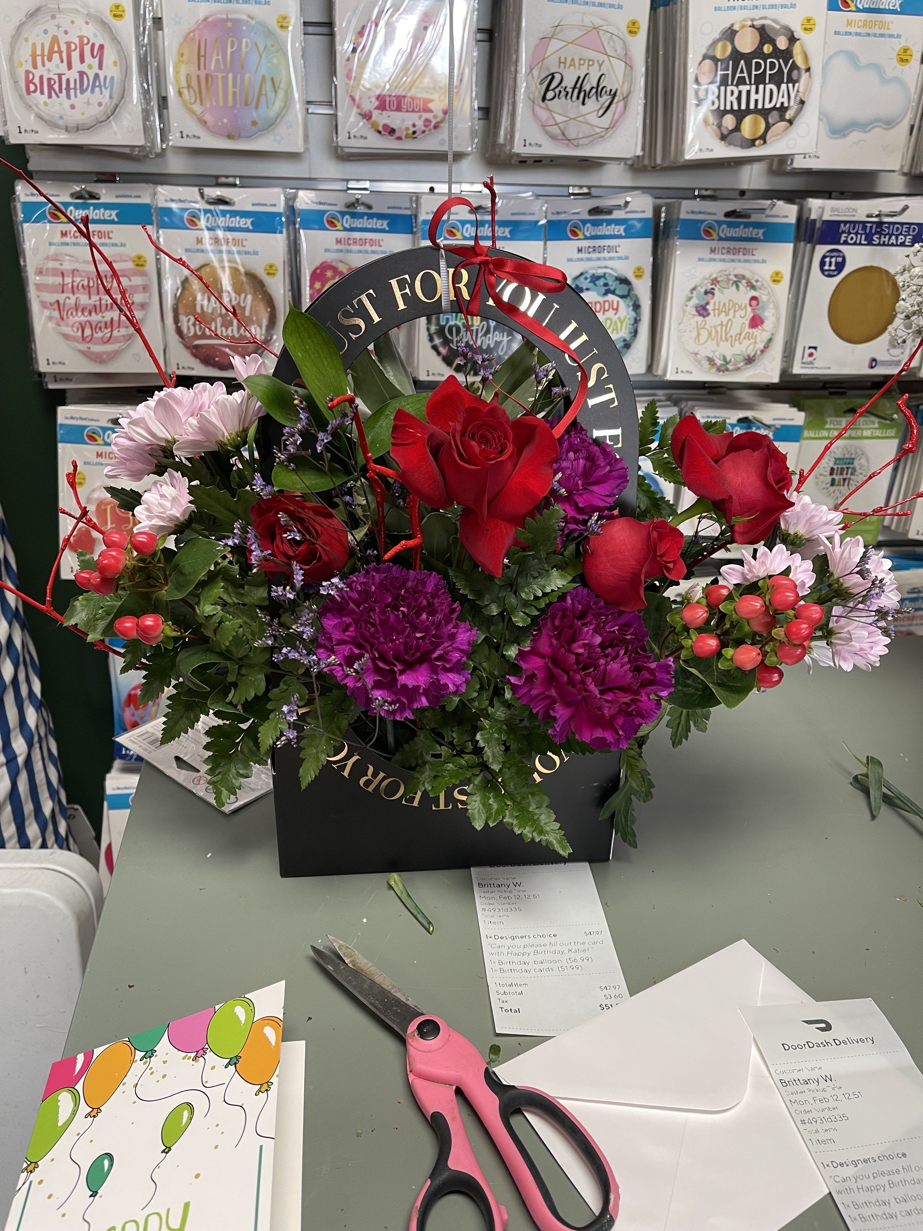 Joyful Jubilee - The Joyful Jubilee is a stunning display of nature's beauty, radiating warmth and positivity. This exquisite flower basket makes an unforgettable gift that will brighten someone's day and fill their heart with happiness.  Whether treating yourself or surprising a loved one, the Joyful Jubilee is a surefire way to spread more joy. Its vibrant colors and lush, fragrant blooms are sure to lift spirits and put a smile on any face.