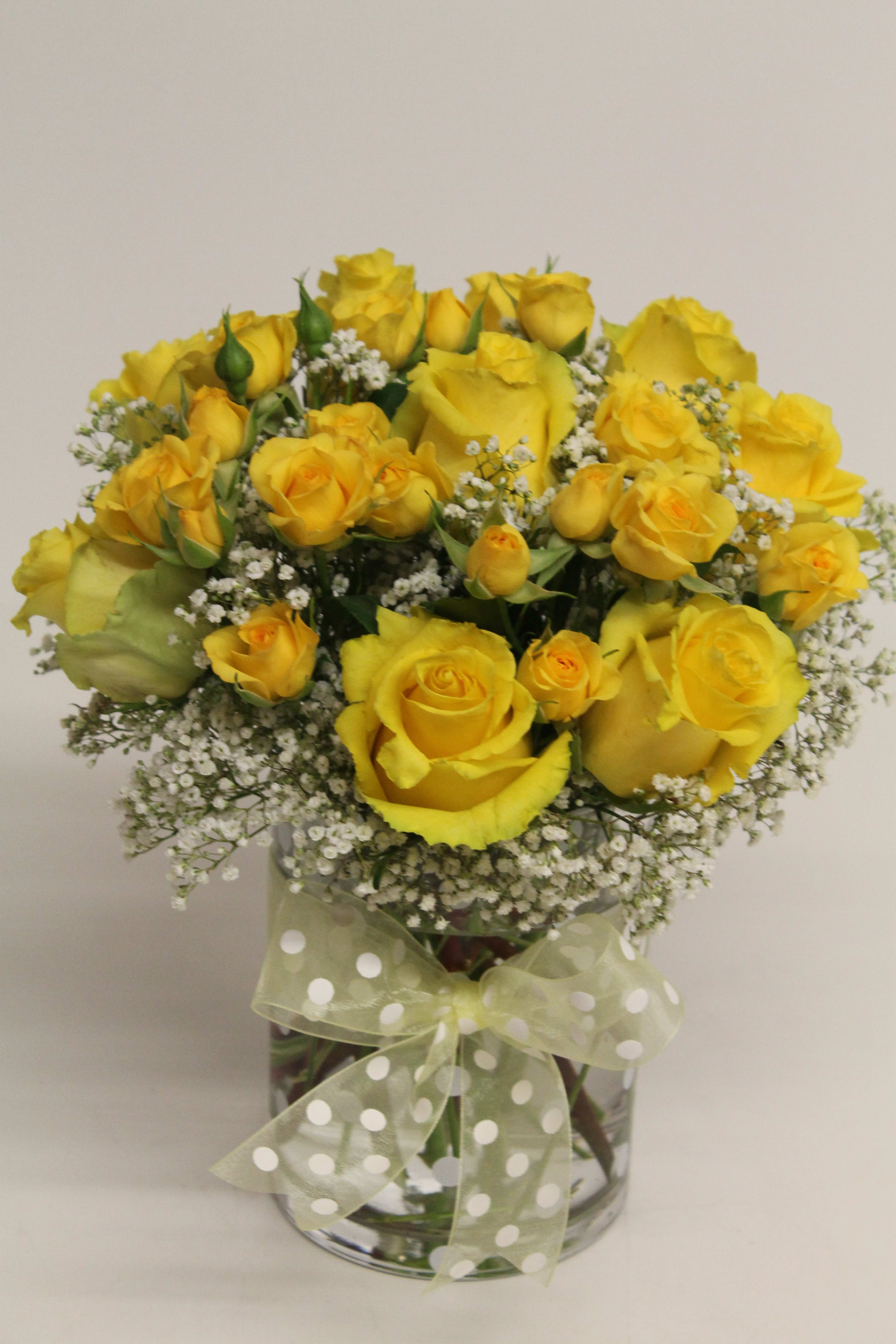 Yellow Crayon/26 - Rose, spray Rose, Baby's Breath