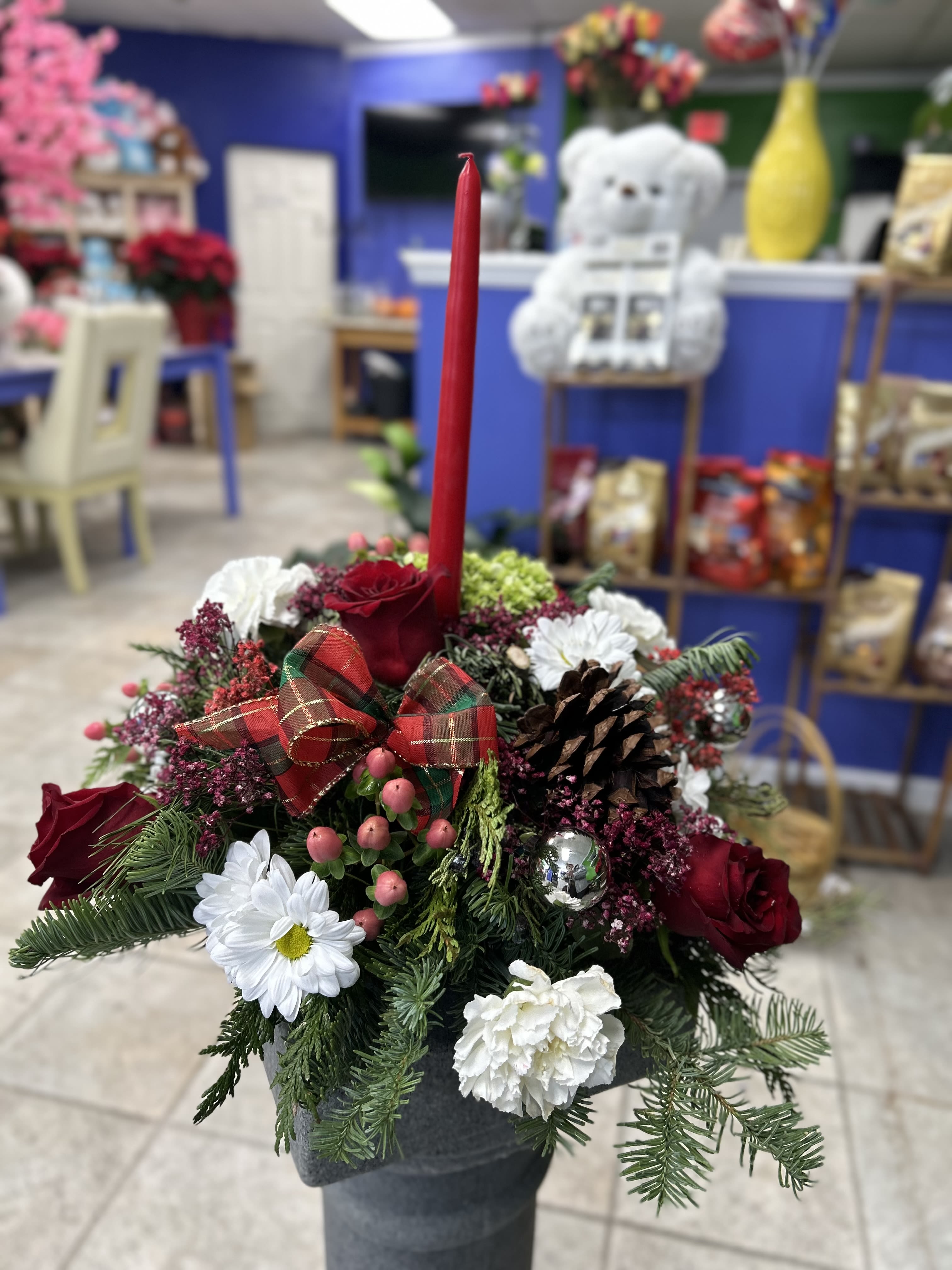 Holiday Soiree Centerpiece - Beautiful arrangement center piece perfect for the holidays