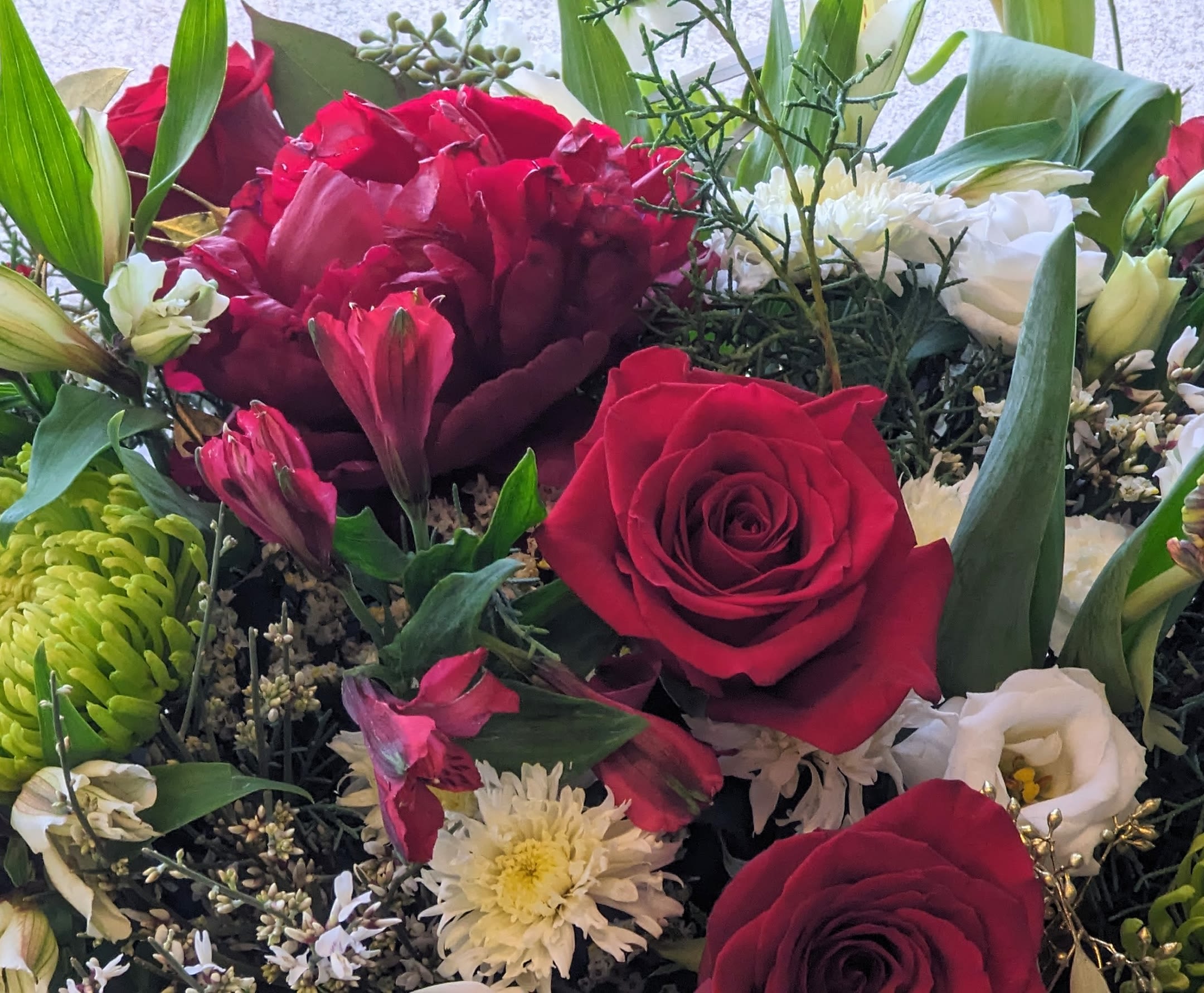 Designers Choice - It is really alright to leave it to the experts! Choose this designers choice option and let us make a beautiful floral arrangement for you!