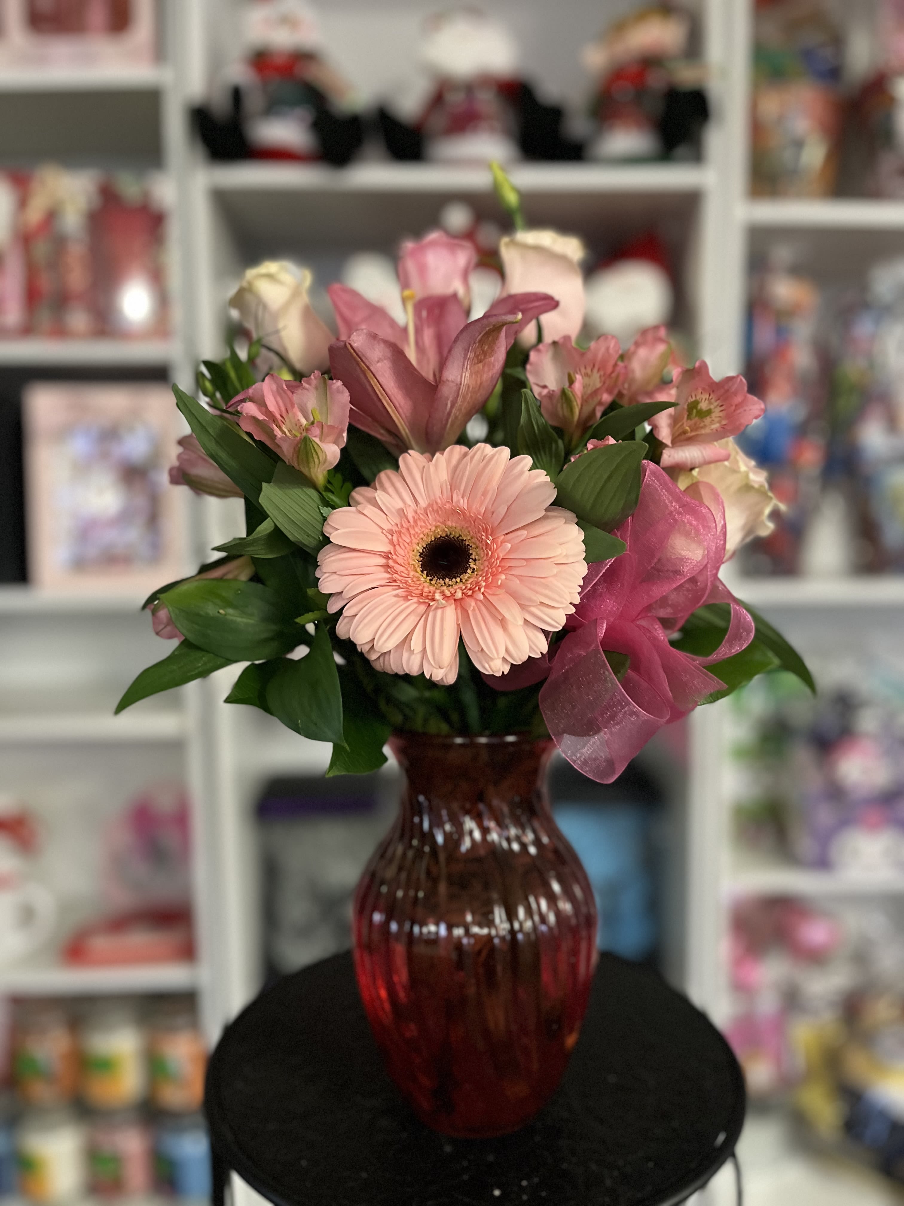 Gerber Love  - fresh flowers in vase 