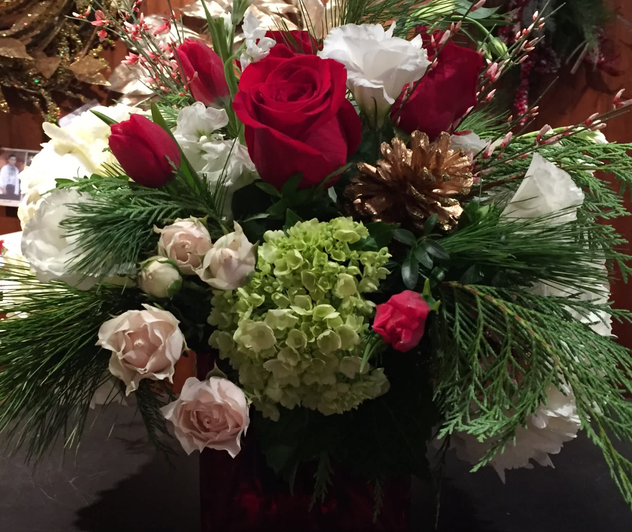 Happy Holiday Cube!! - A lush display of flowers in colors of the seaon!!