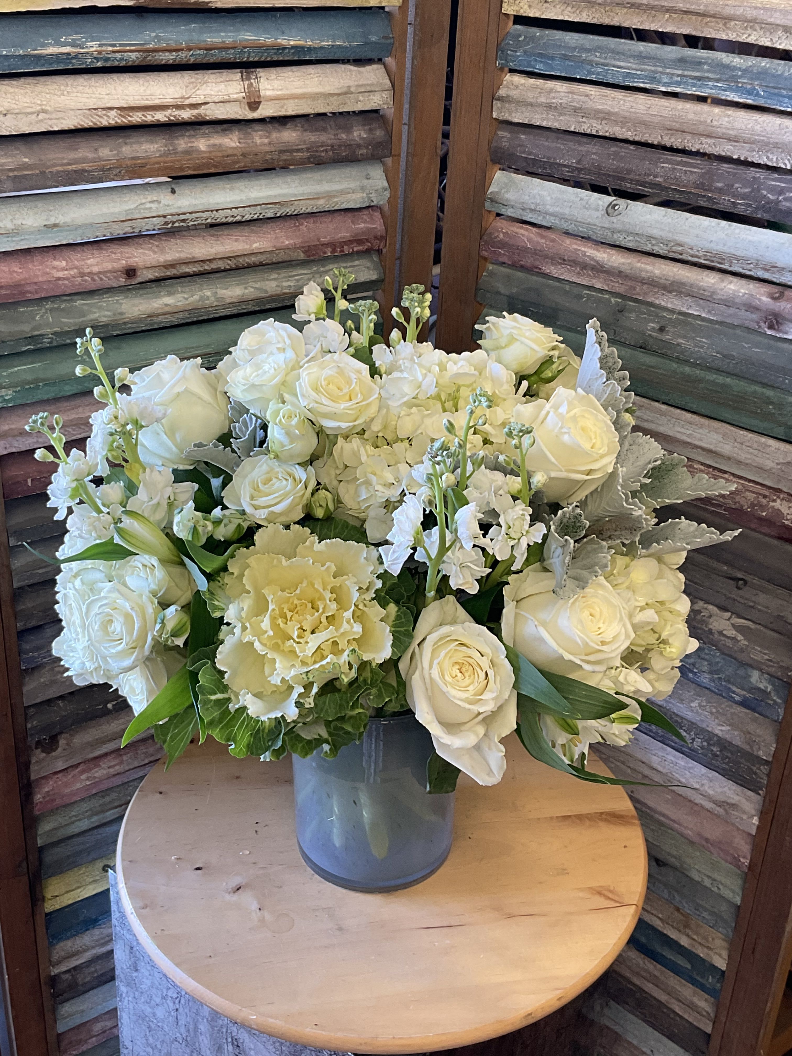 25-90/26 - Fresh &amp; Beautiful!