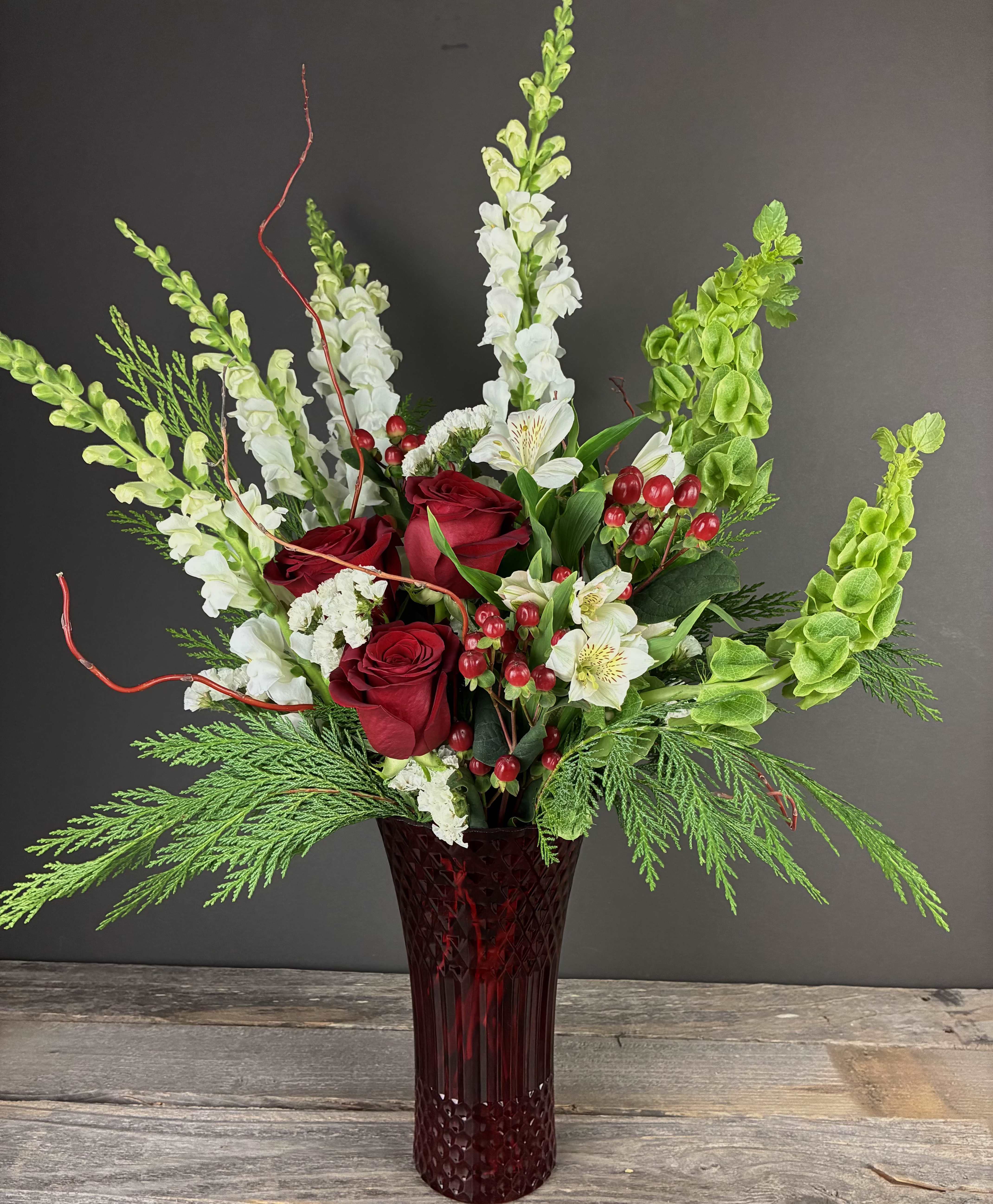 Very Merry - This classy one sided arrangement is sure to bring joy this holiday season!