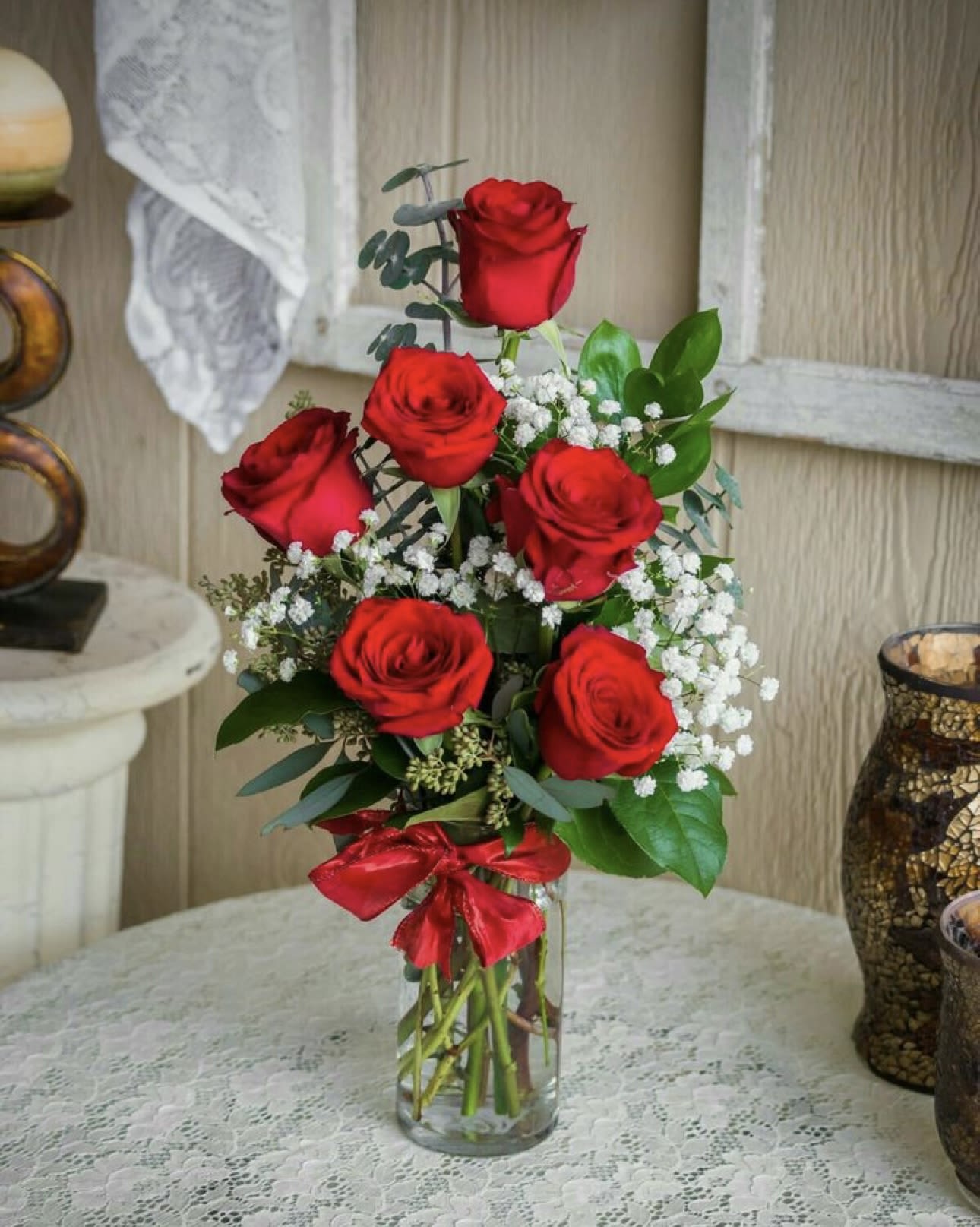 6 roses - 6 roses in a vase small and perfect