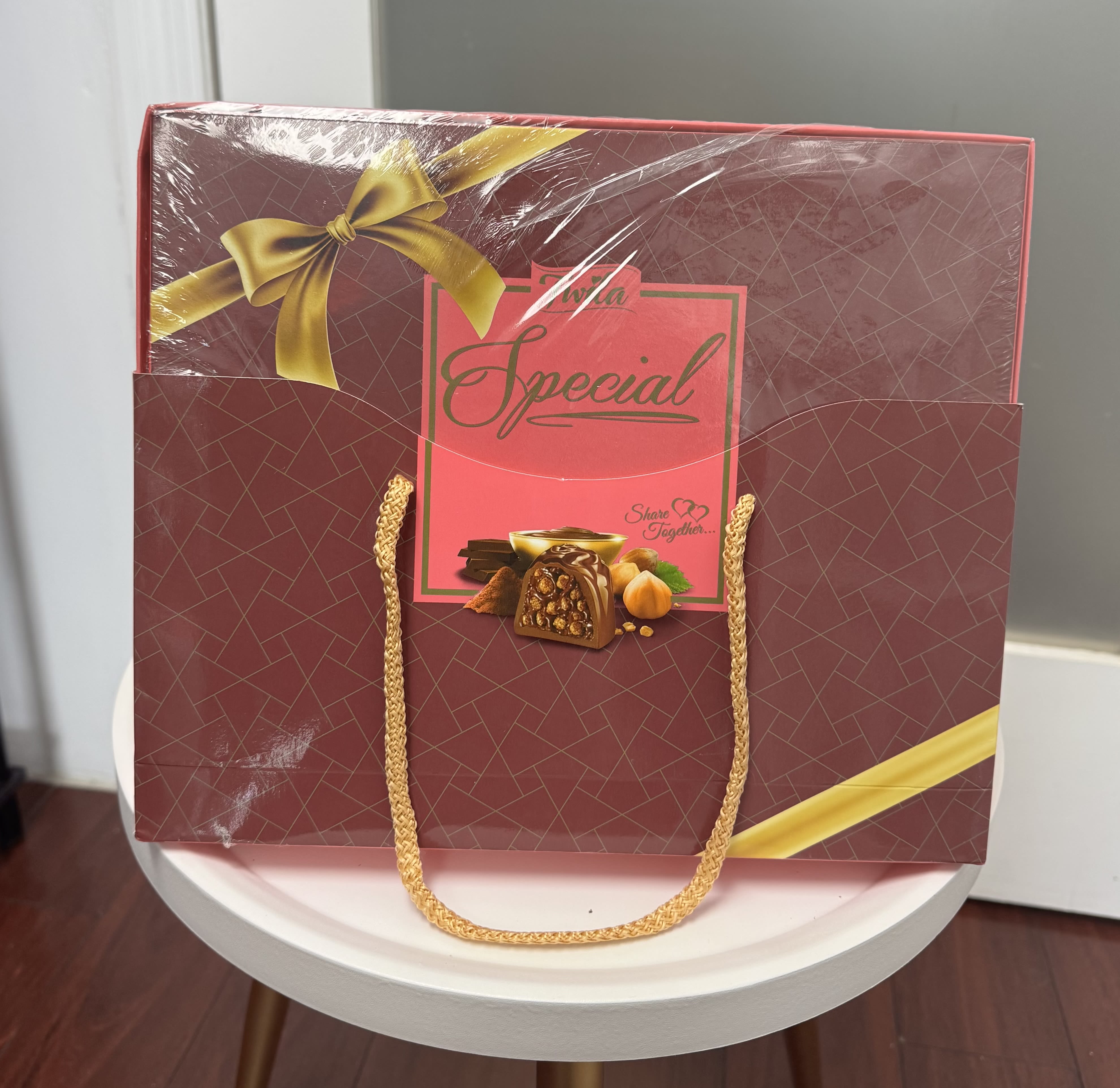 Big chocolate box - Big box