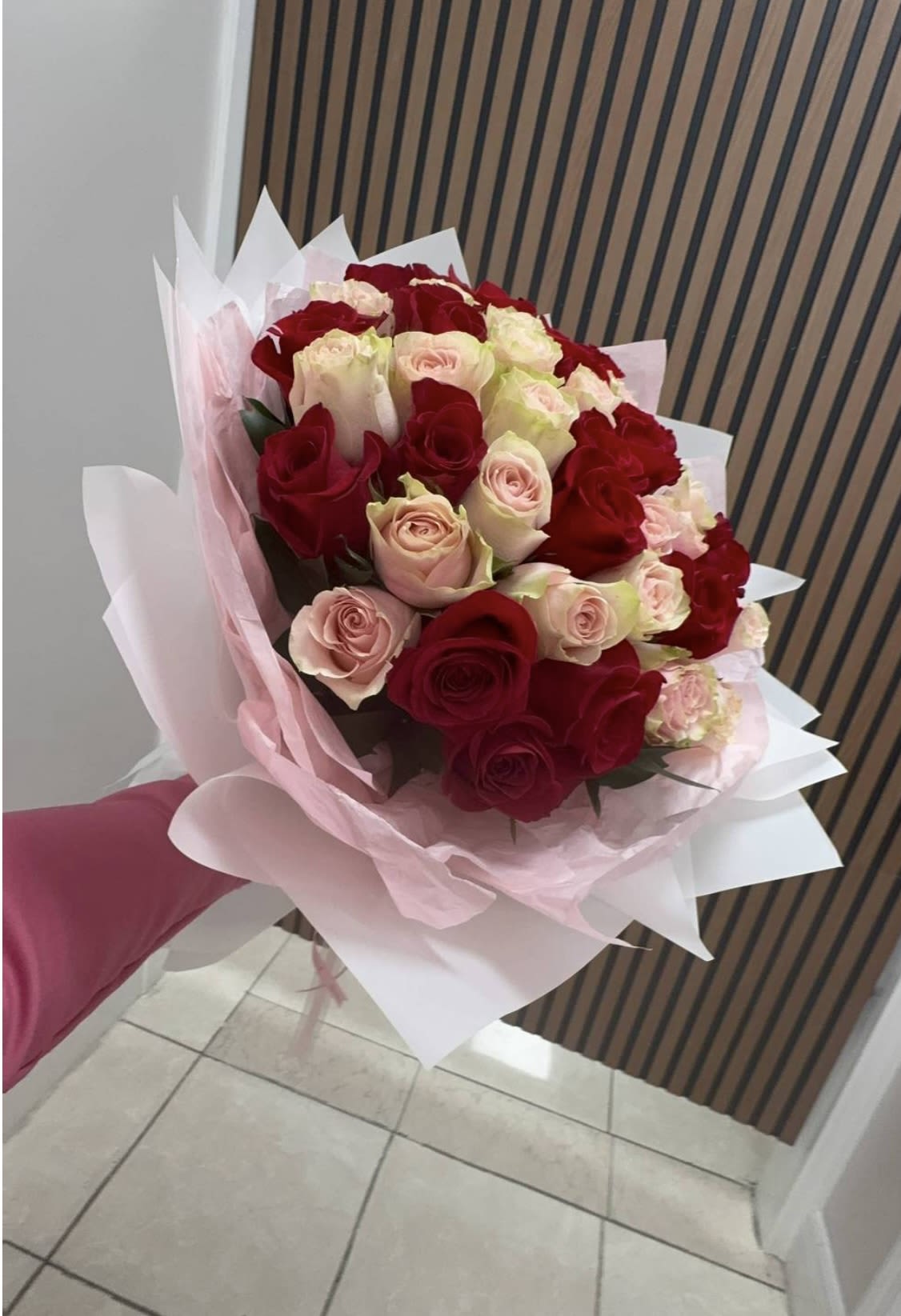 Wrap of Red and Pink Roses  - red and pik