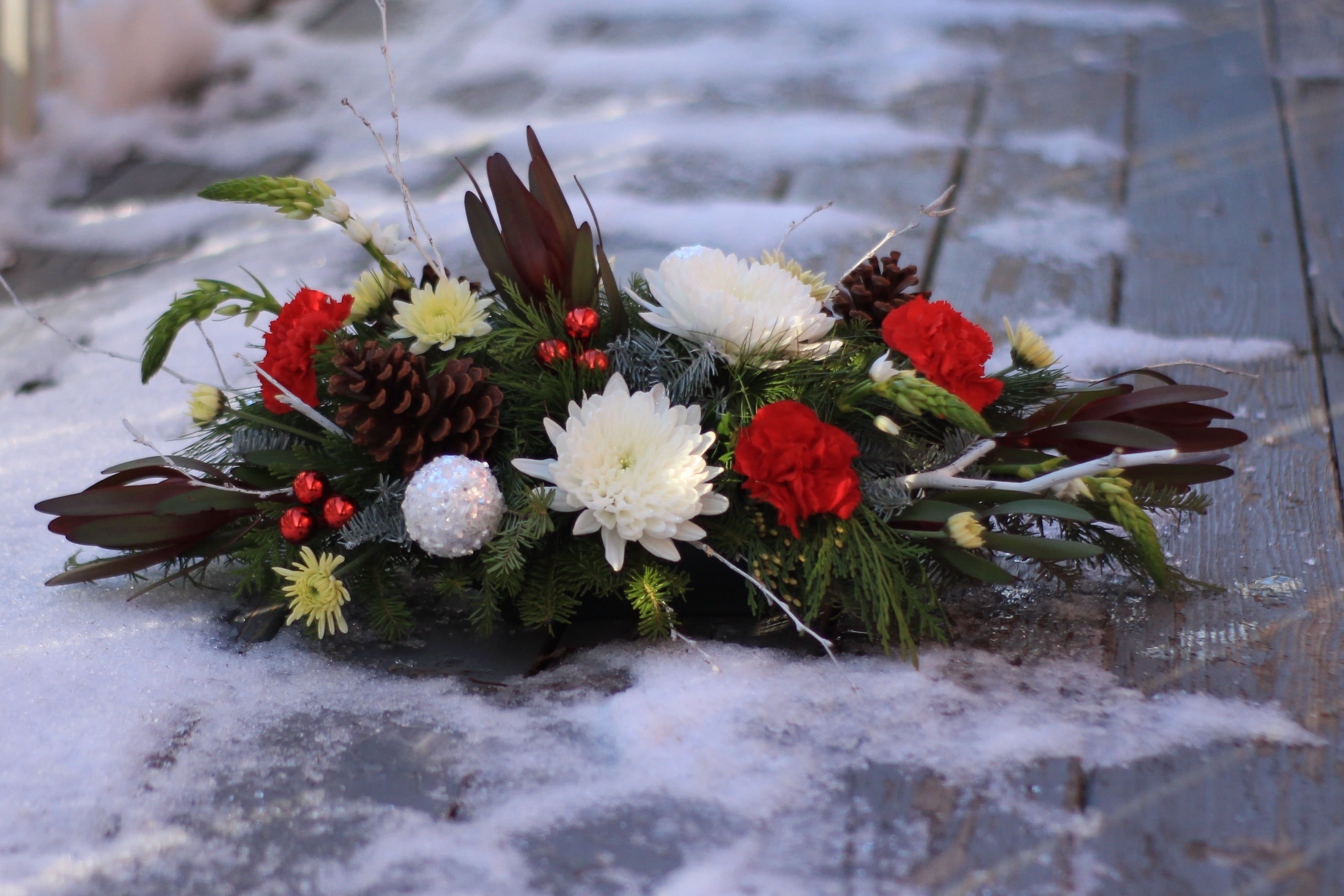 Winter Wonder Centerpiece - A beautiful winter scene for the center of any table. 