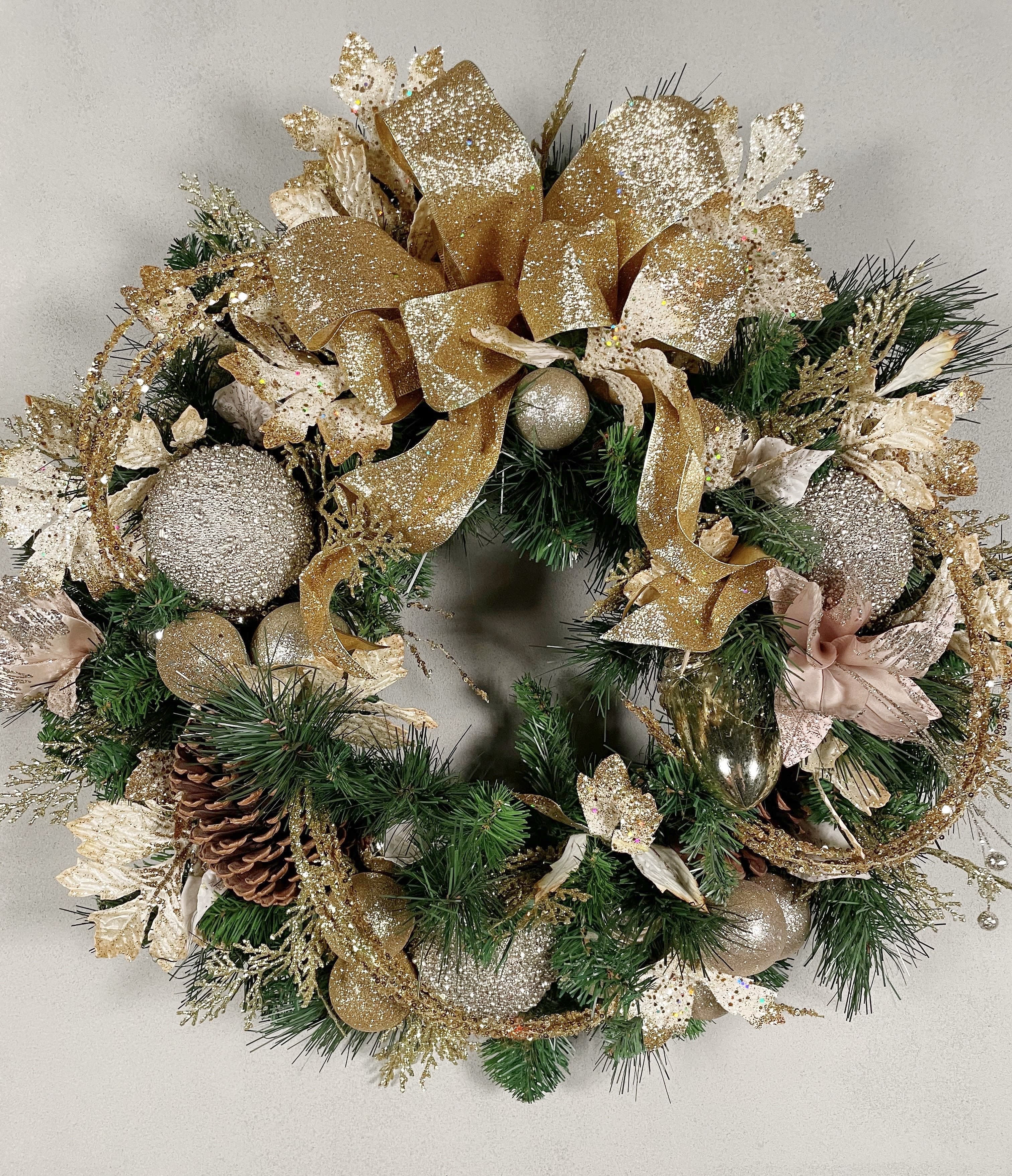Holiday Wreath Gold  - You can never go wrong with one of our custom traditional Holiday Wreaths. Let us know what colors/style you would want your wreath to be! (Not the same wreath as pictured) If you would like a matching table centerpiece(s), see second photo, please contact us for a quote based on your table!