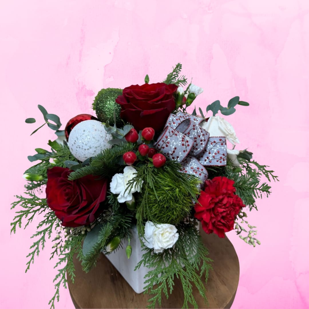 Christmas Jolly Centerpiece - Ceramic vase arrangement 