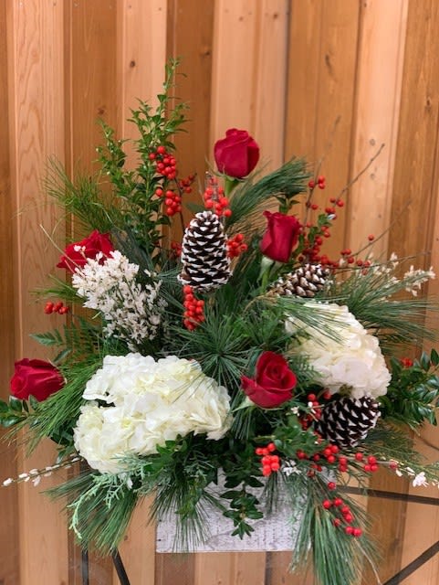 A Rustic Christmas - Send this piece of nature with a holiday flair to anyone for a perfect Christmas touch in their home!