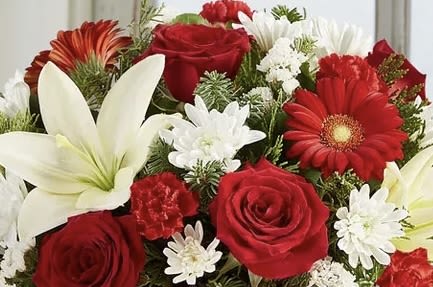 Holiday  Designer Choice  - Mix  of flowers for the holiday of the season