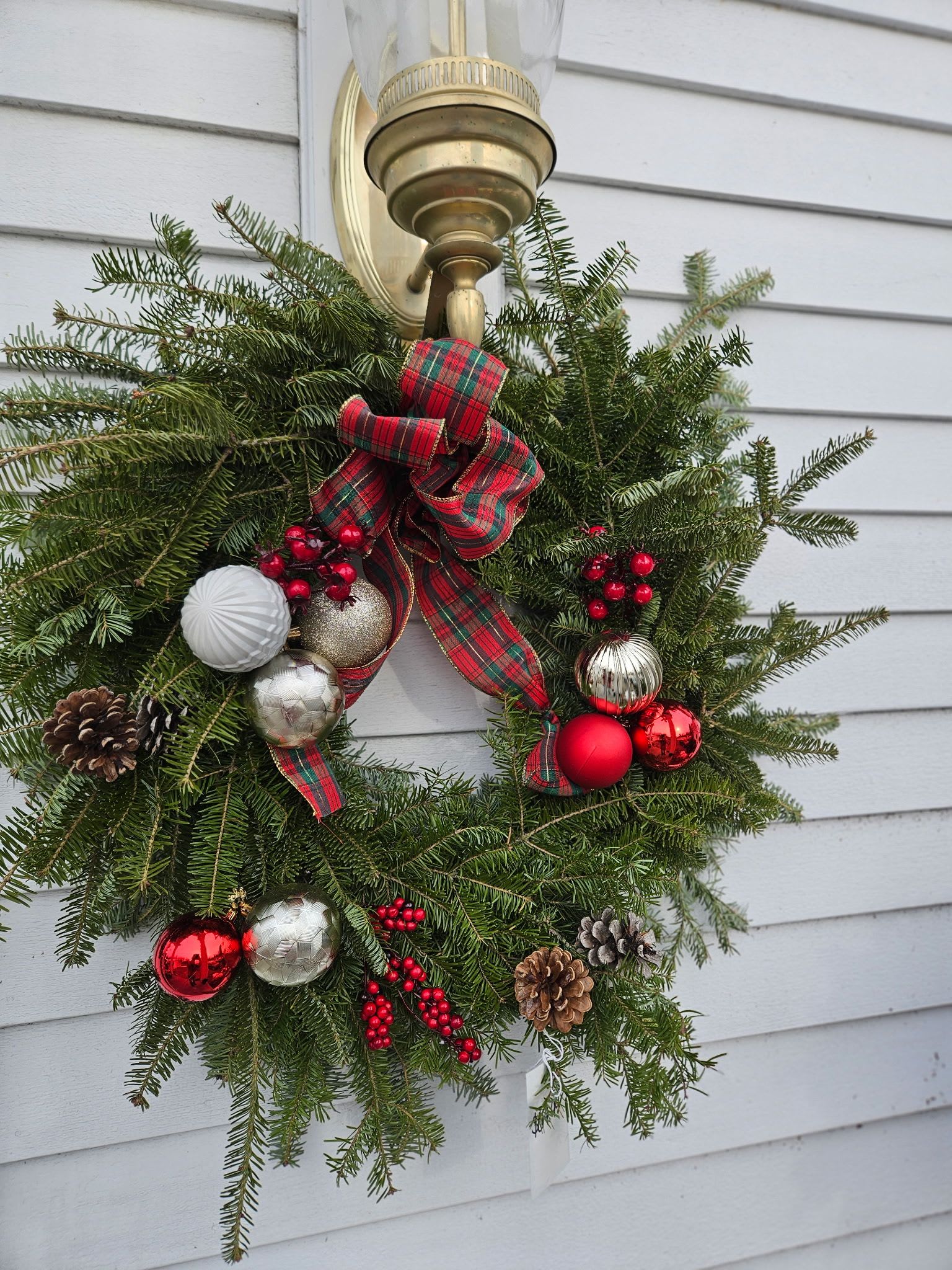 Decorated Fresh Wreath - Decorated Fresh Wreath Special $69.99