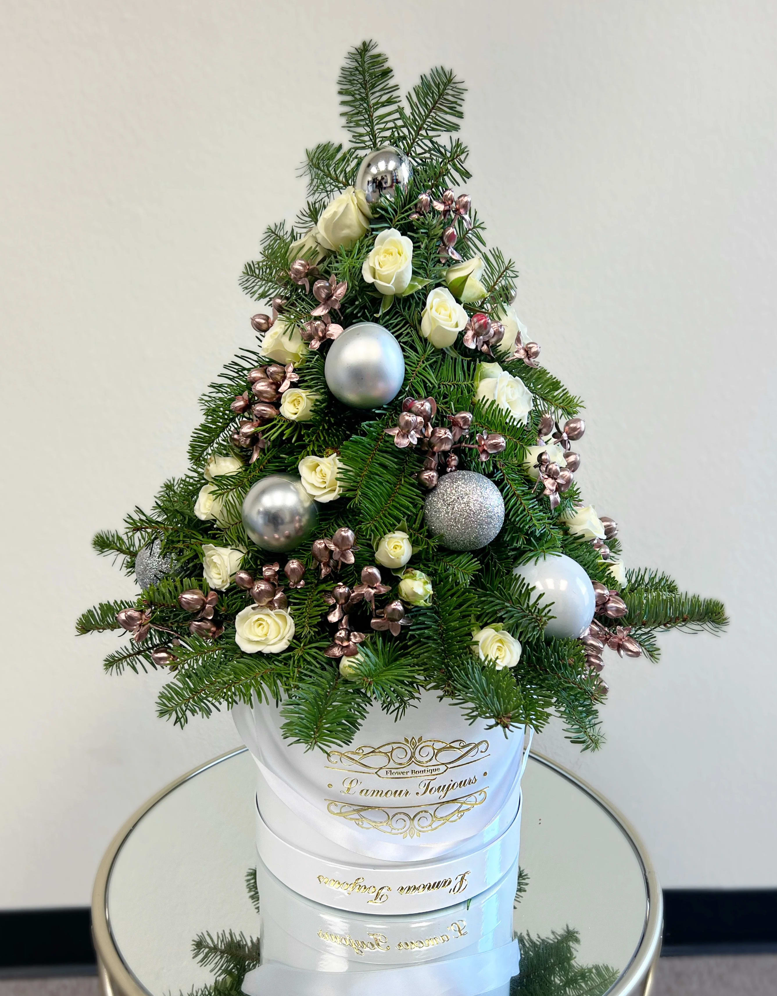 Signature Christmas Tree - Order this unique Christmas tree in our Signature Box