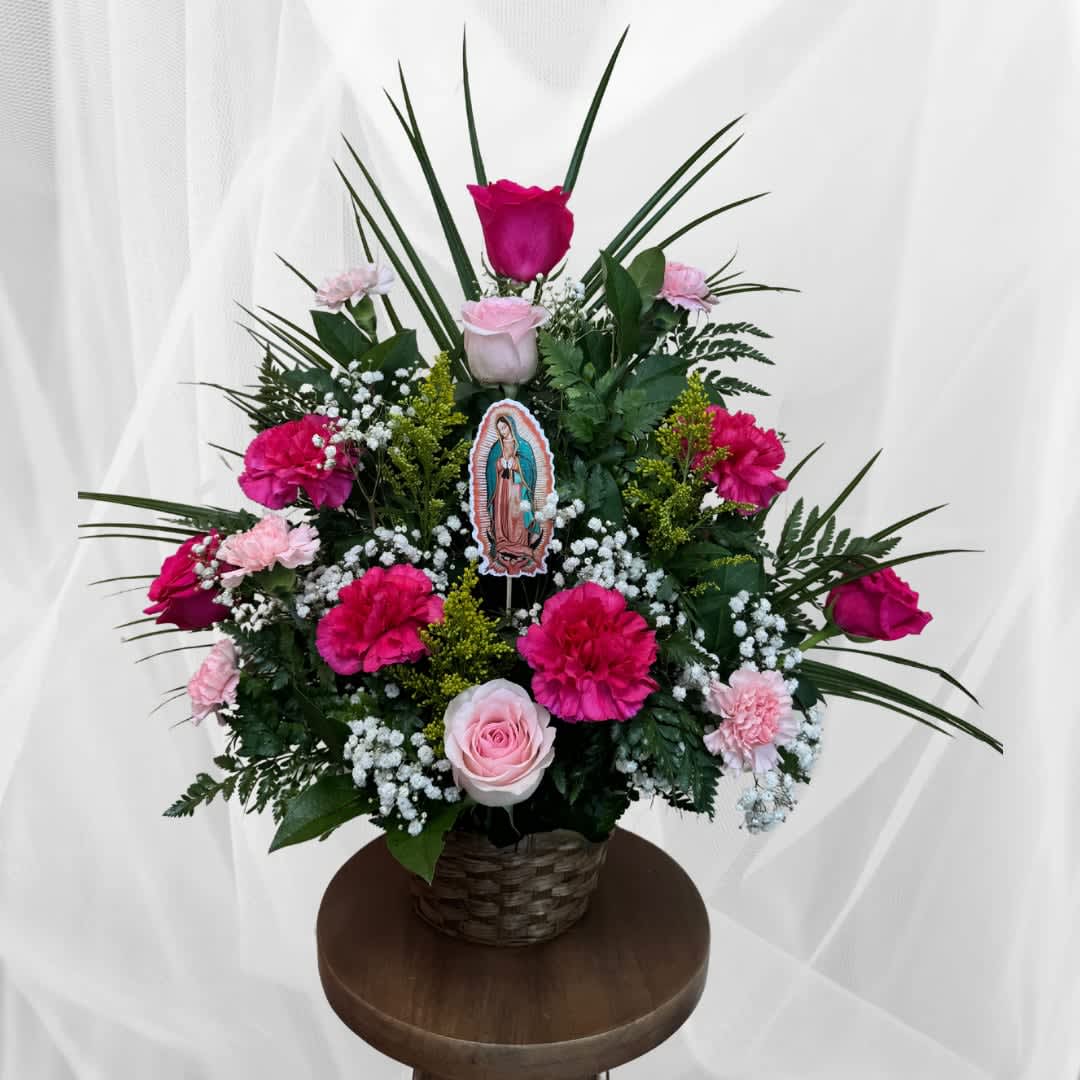 Virgin Mary Tribute- M - One faced arrangement.