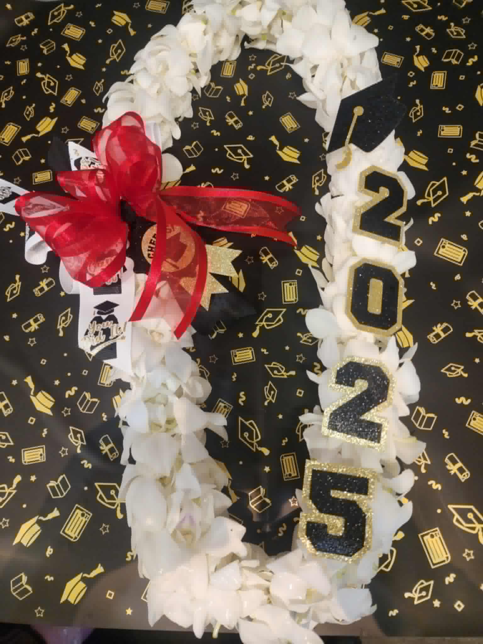 White grad lei - white orchid with 2025 decor