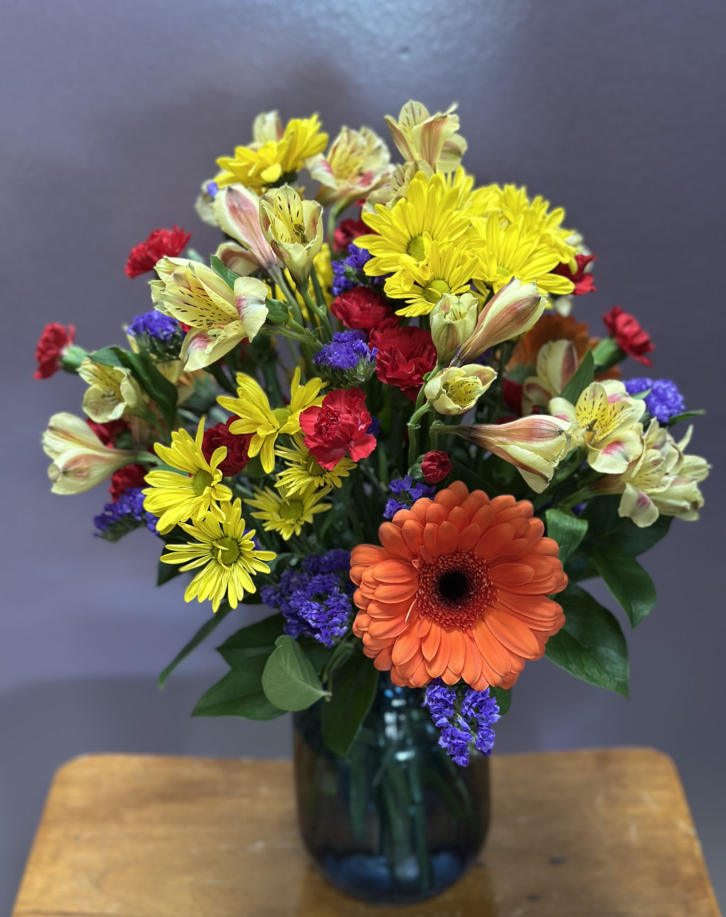 Garden Colors - gerbera daisies, daisy, alstroemerias, mini carnations, statices