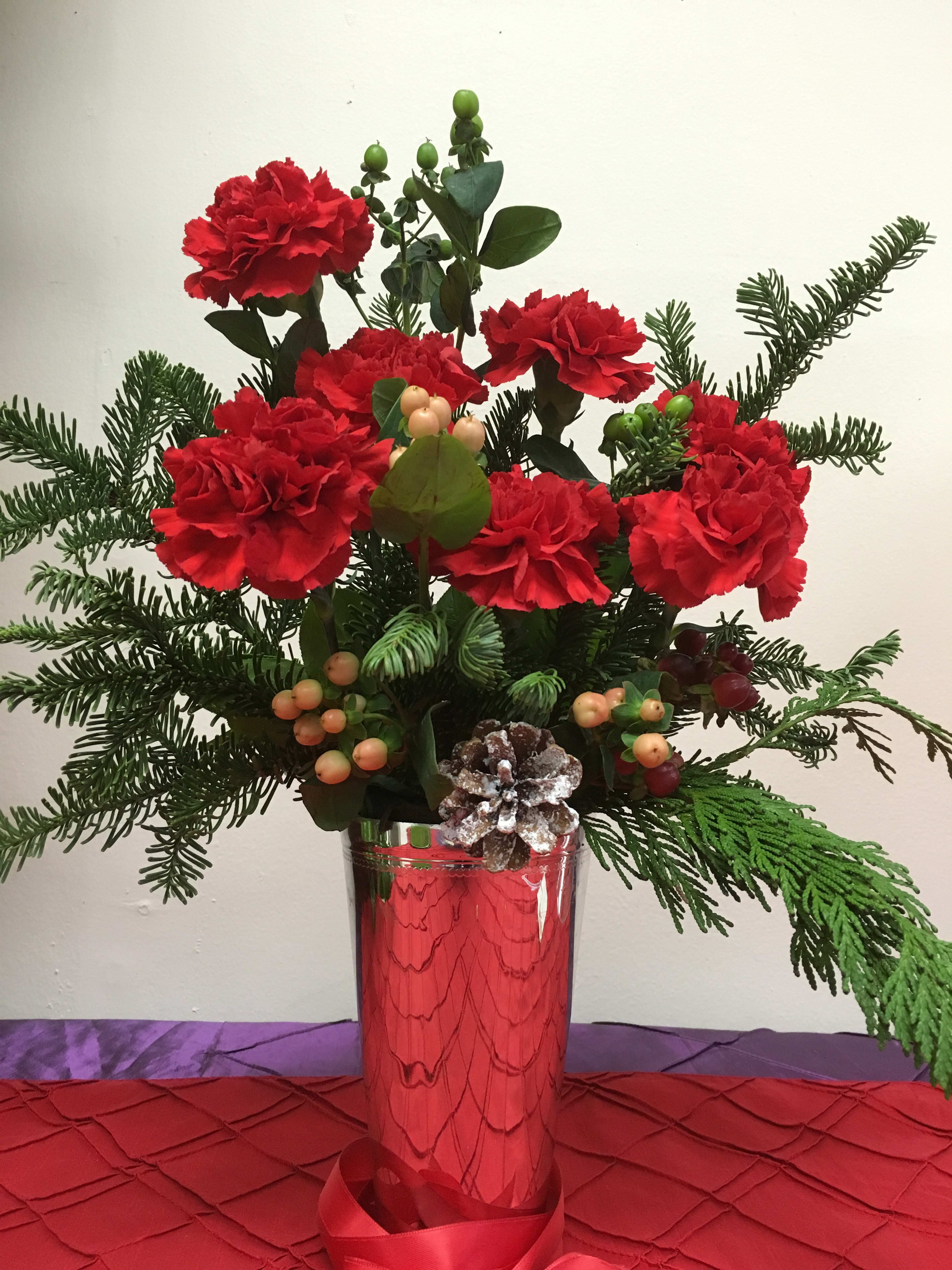 BRINDIS FOR CHRISTMAS (REF. NS-2606) - SILVER VASE WITH RED CARNATION, PINES, CHRISTMAS FLOWERS