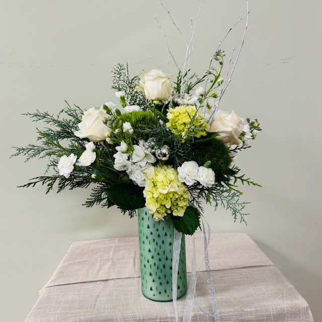 Snowy Forrest - Please Note: Each design is custom made and filled to value. We only use fresh product to ensure top quality so new orders are subject to substitutions.