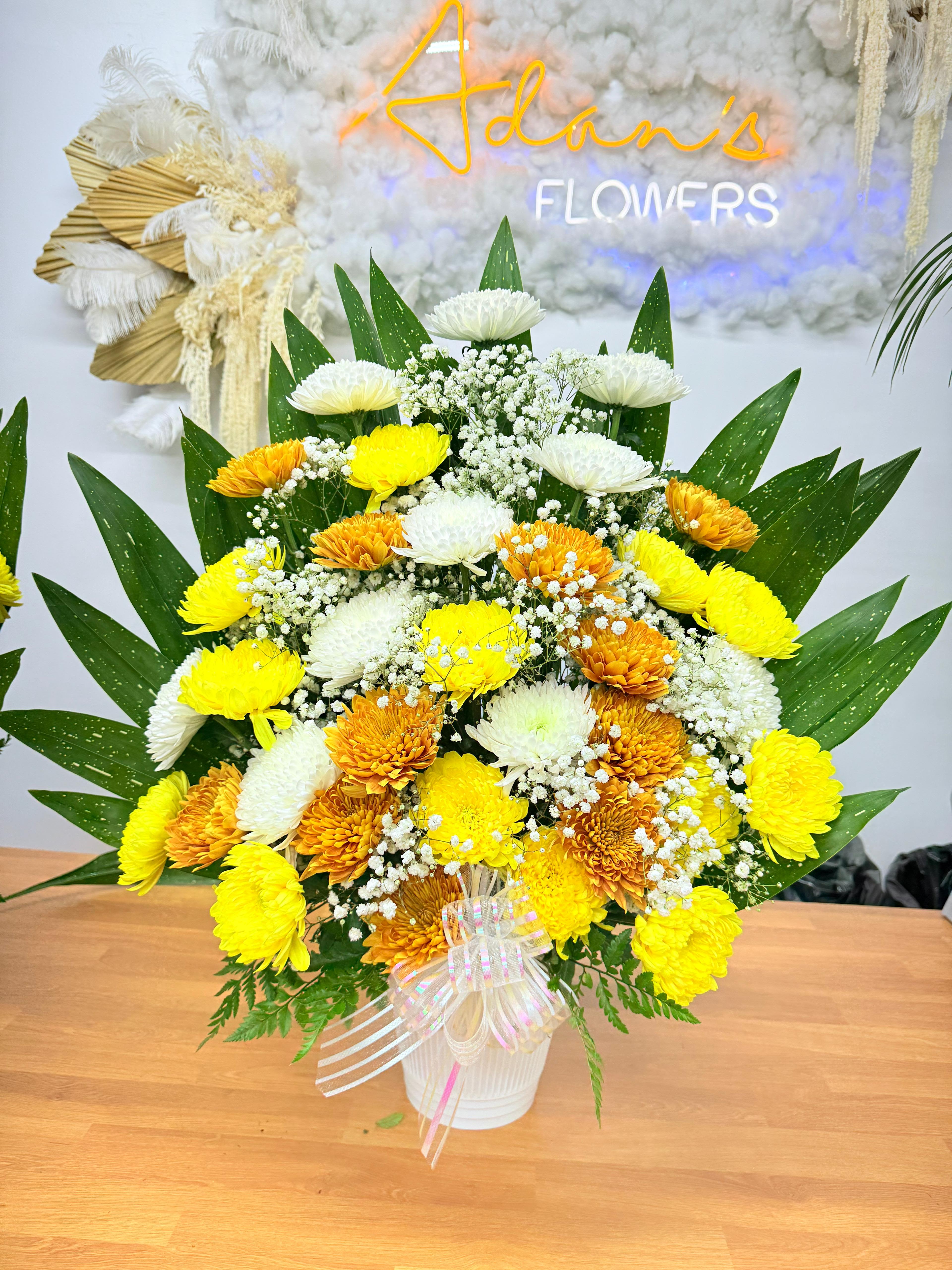 Baby Big - Large bouquet featuring a beautiful variety of fresh flowers, expertly arranged to create a vibrant, colorful, and elegant display. Perfect for making a joyful and memorable statement