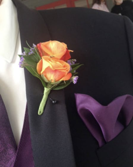 Mixed Floral Boutonniere  - Add-On Item — Not Available for Individual Purchase  This product is exclusively offered as an add-on item within our wedding packages and is not available for individual sale.Please note if this is ordered your order will be cancelled, and your money will be refunded.