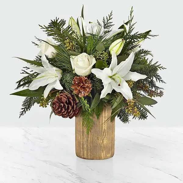 Holiday elegance bouquet - Roses, lily’s, pine