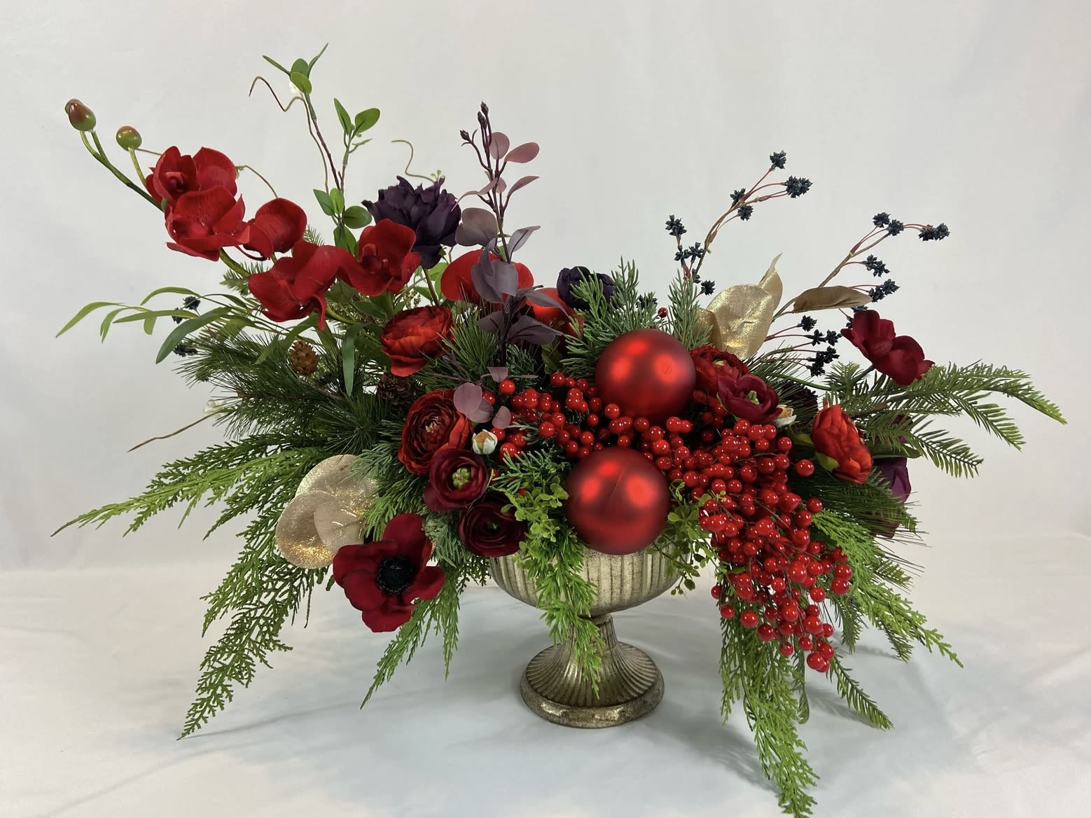 Santa’s secret garden  - Beautiful red or color or any color of your choice designed in a gold compote to brighten any setting 