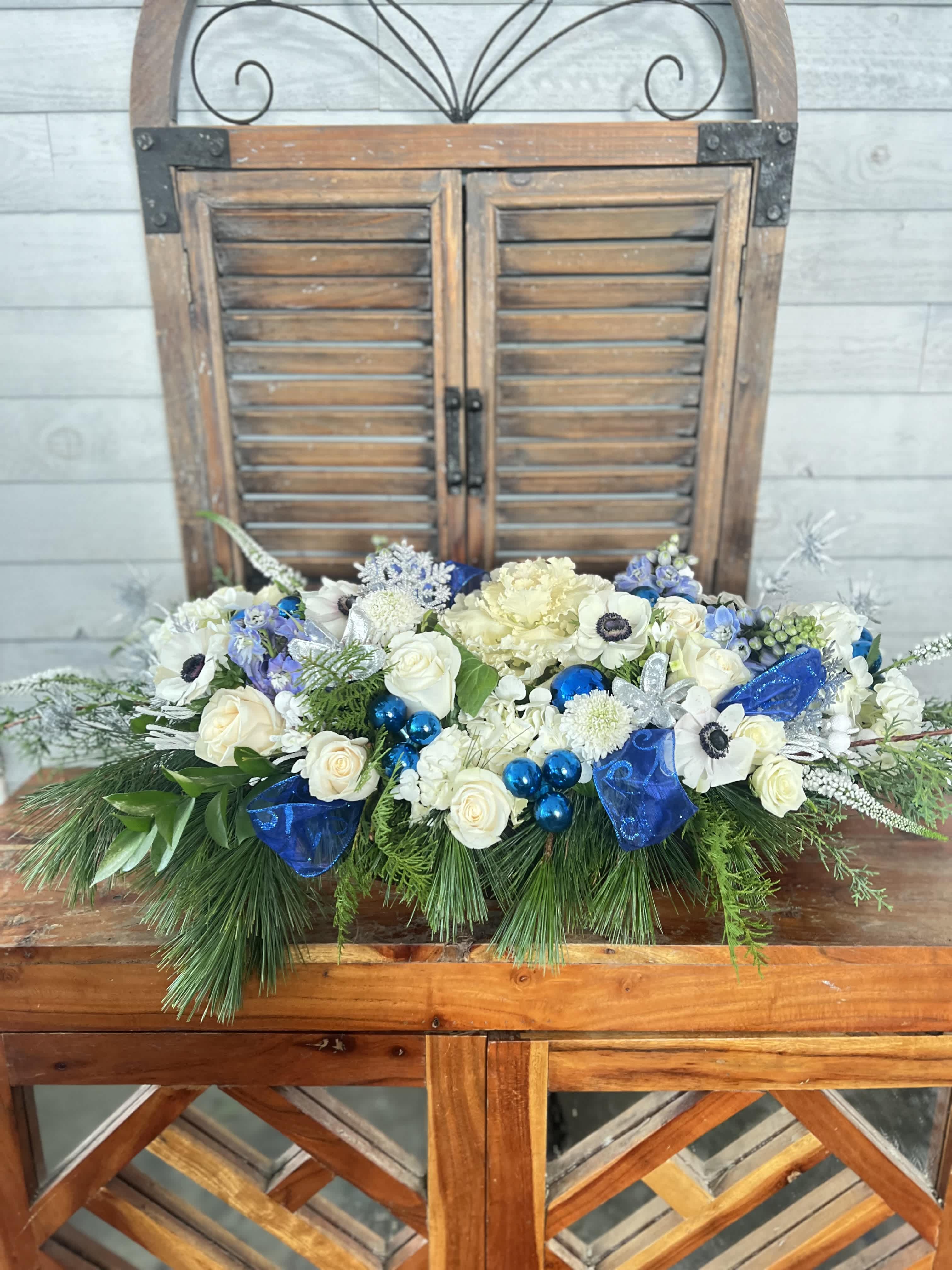 Blue Christmas! - Long and short, white and blue arrangement