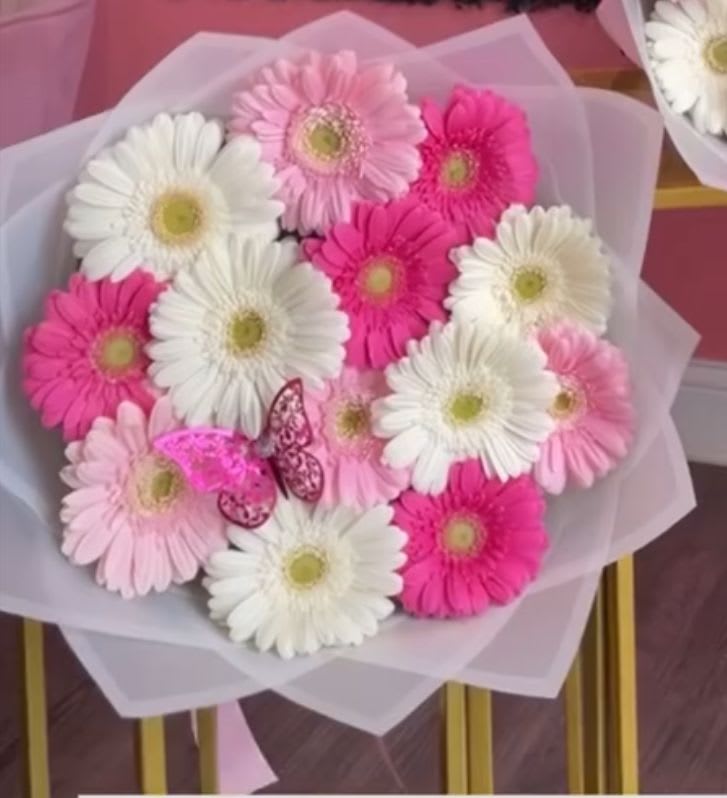 Gerbera Bouquet - Gerbera Daisies Mix white and pink tones