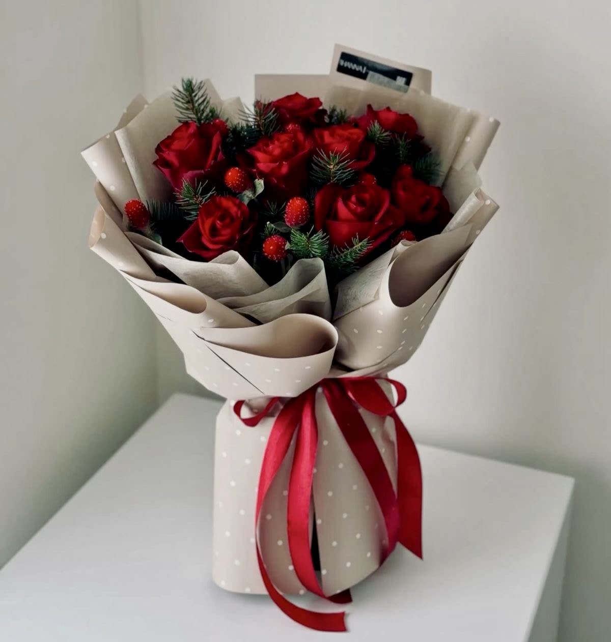 Stand &amp; Bloom - Premium Standing Designer’s Choice Bouquet Our Premium Standing Designer’s Choice Bouquet is an elevated floral experience designed to impress. Featuring more blooms than our standard hand-tied bouquet, this arrangement is expertly structured to stand beautifully on its own—no vase or water needed. Each bouquet is crafted with florist-selected seasonal blooms, wrapped in premium floral paper, and finished with a satin ribbon for a striking, display-ready presentation. Perfect for effortless gifting, delivery, or making a bold statement the moment it arrives.  Florist’s choice blooms. Color palette and flowers may vary based on seasonal availability.