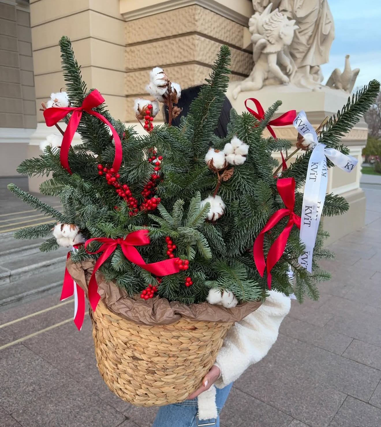 Whishes  - Big Christmas basket