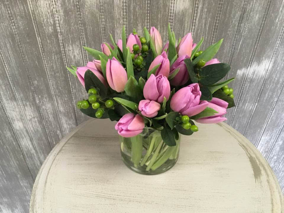 Textured Tulips - This simple but elegant design of tulips is the perfect thank you gift!