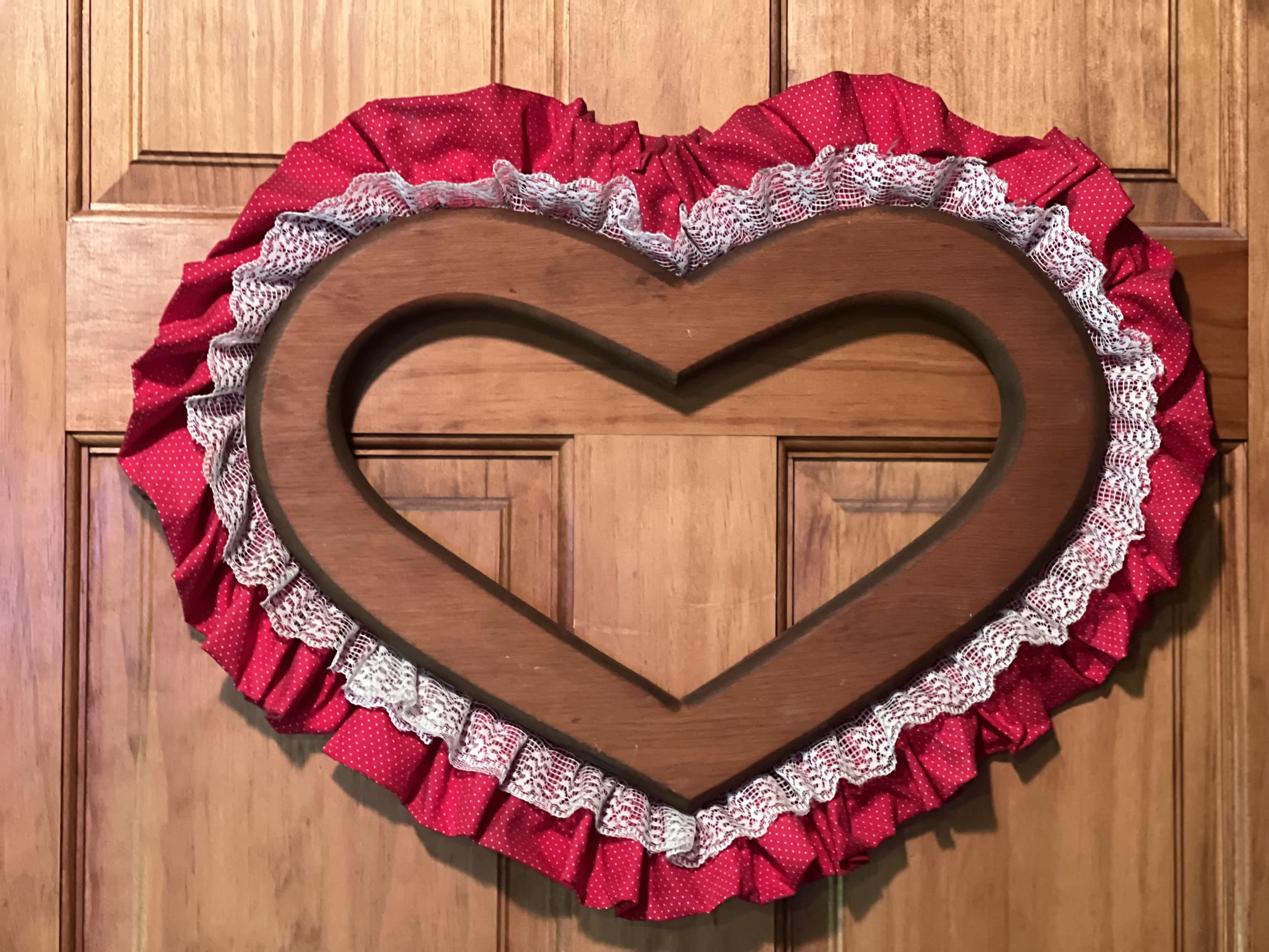 Wooden Heart frame - Custom created Wooden Heart Frame. Perfect to insert your own picture. 