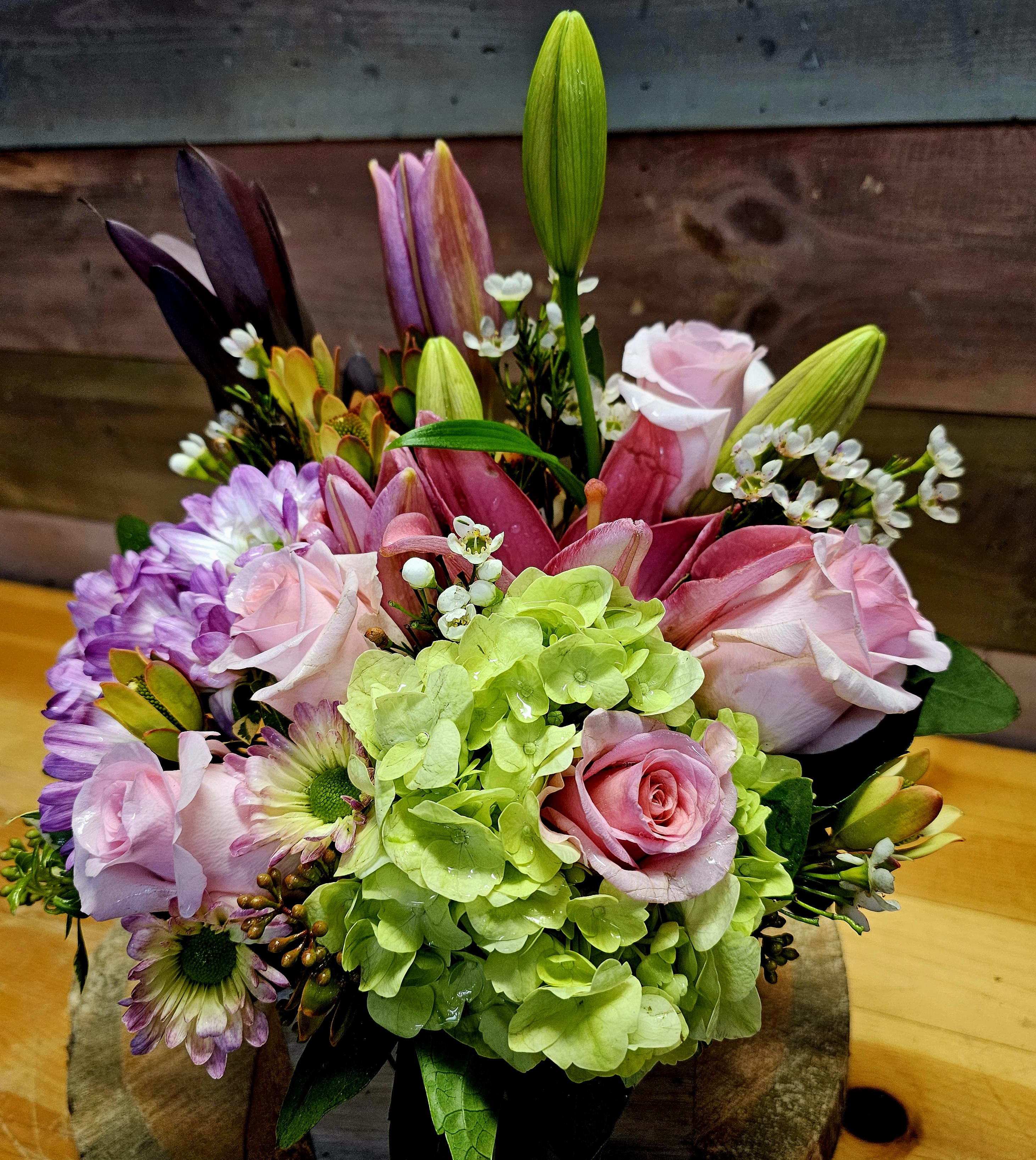 Favorite all Year! -  A beautiful box is full of the freshest flowers available.   ***Flowers and color may vary on season and availability.**** As always the flowers will be the freshest available. 