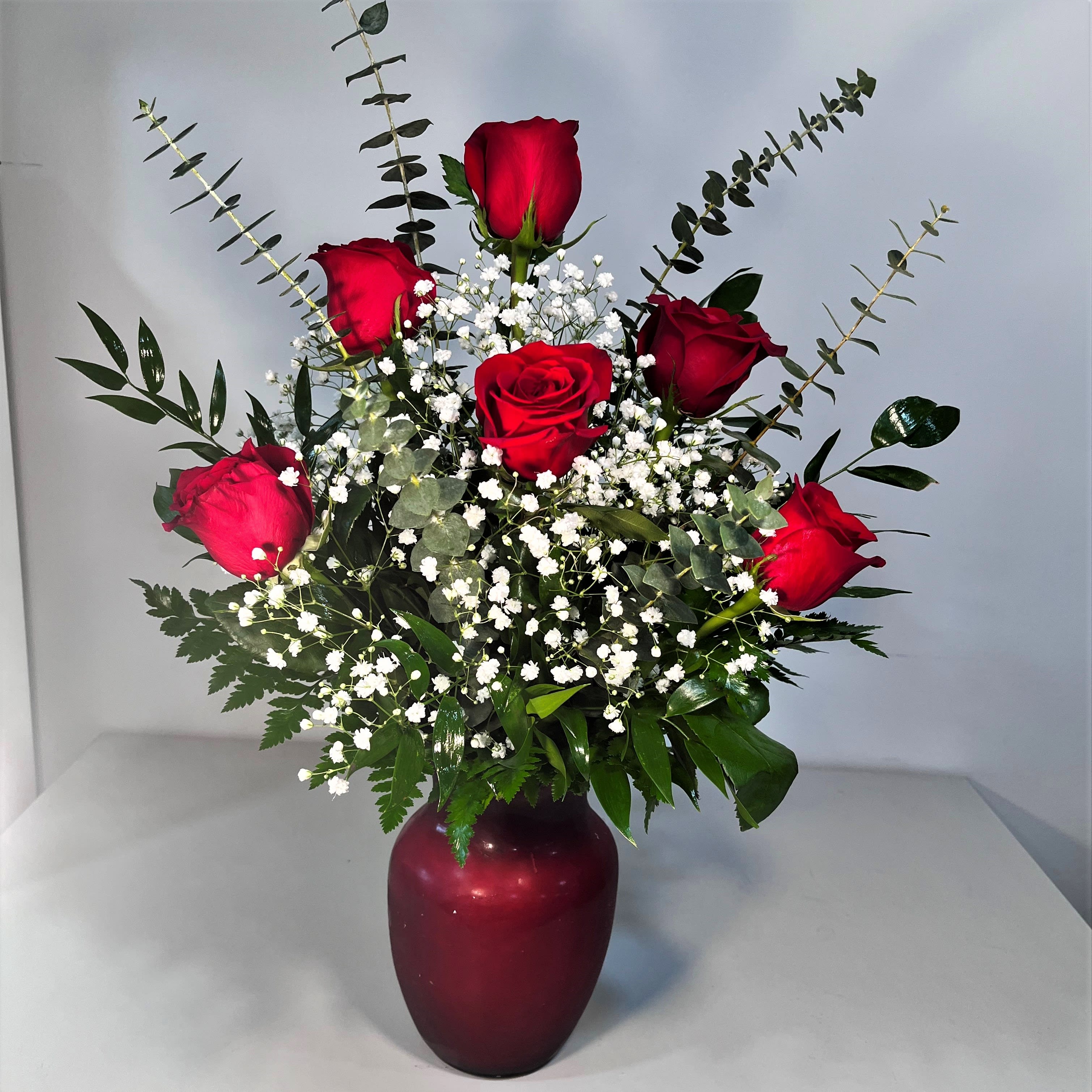 Sentimental Six - Half Dozen Red Roses in Vase