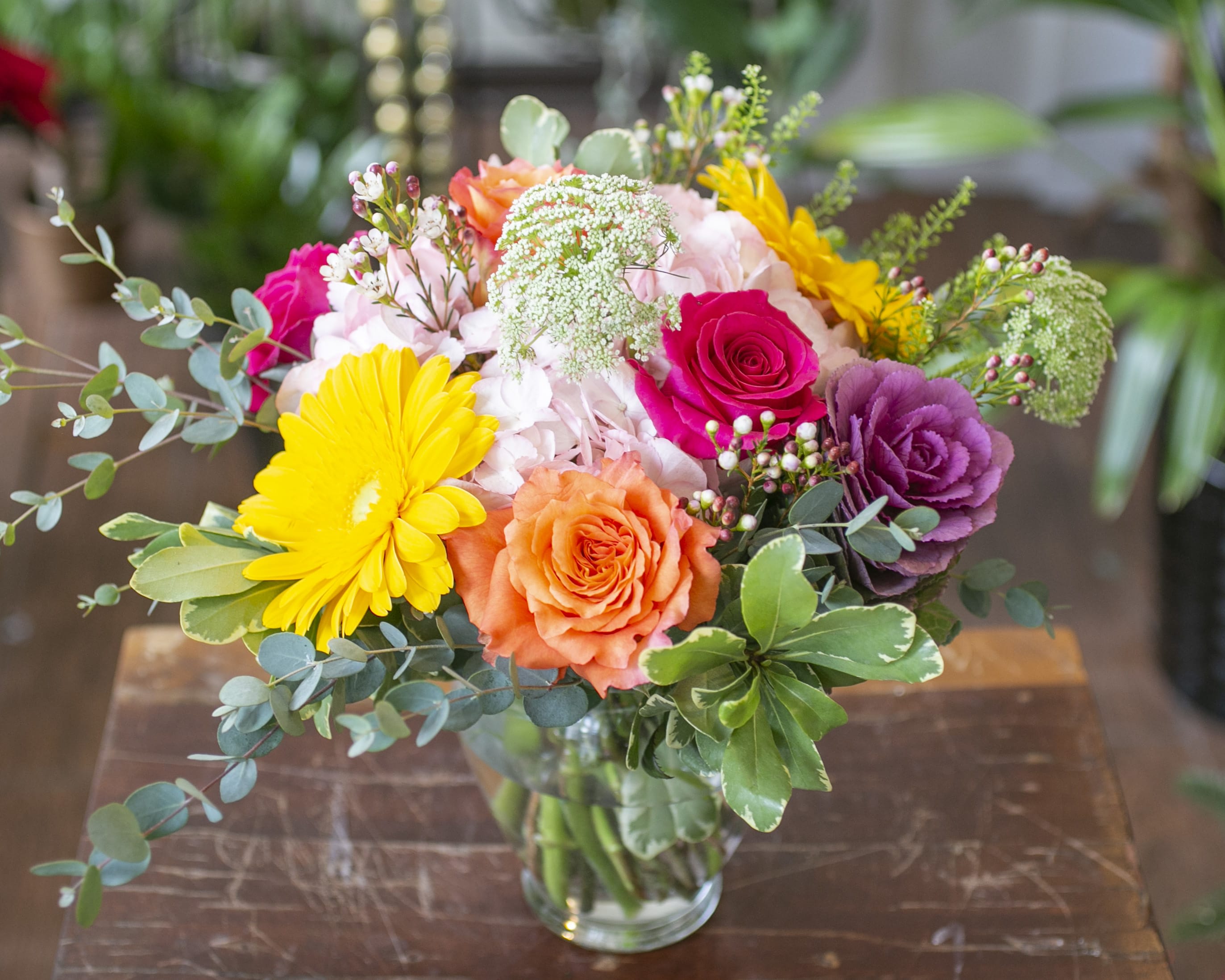 Bernadette - Colorful bunch of flowers in a clear glass vase, made with lots of love. 