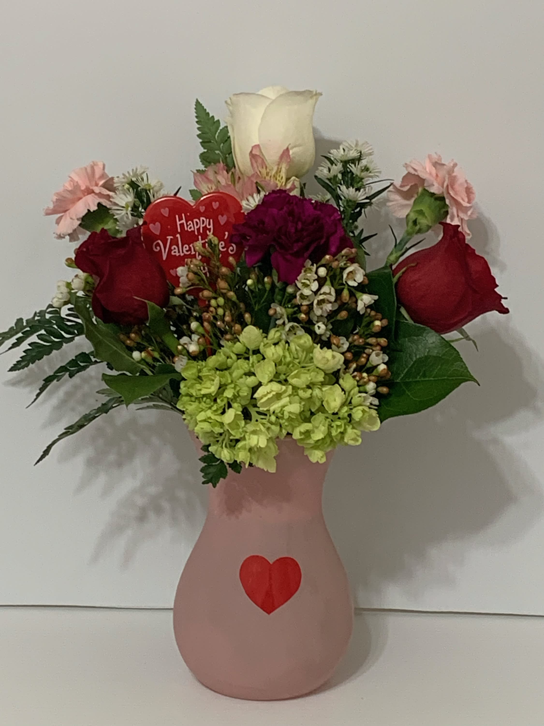 I love you Bouquet  - Roses, Carnations, hydrangeas and greens in a beautiful pink valentines vase