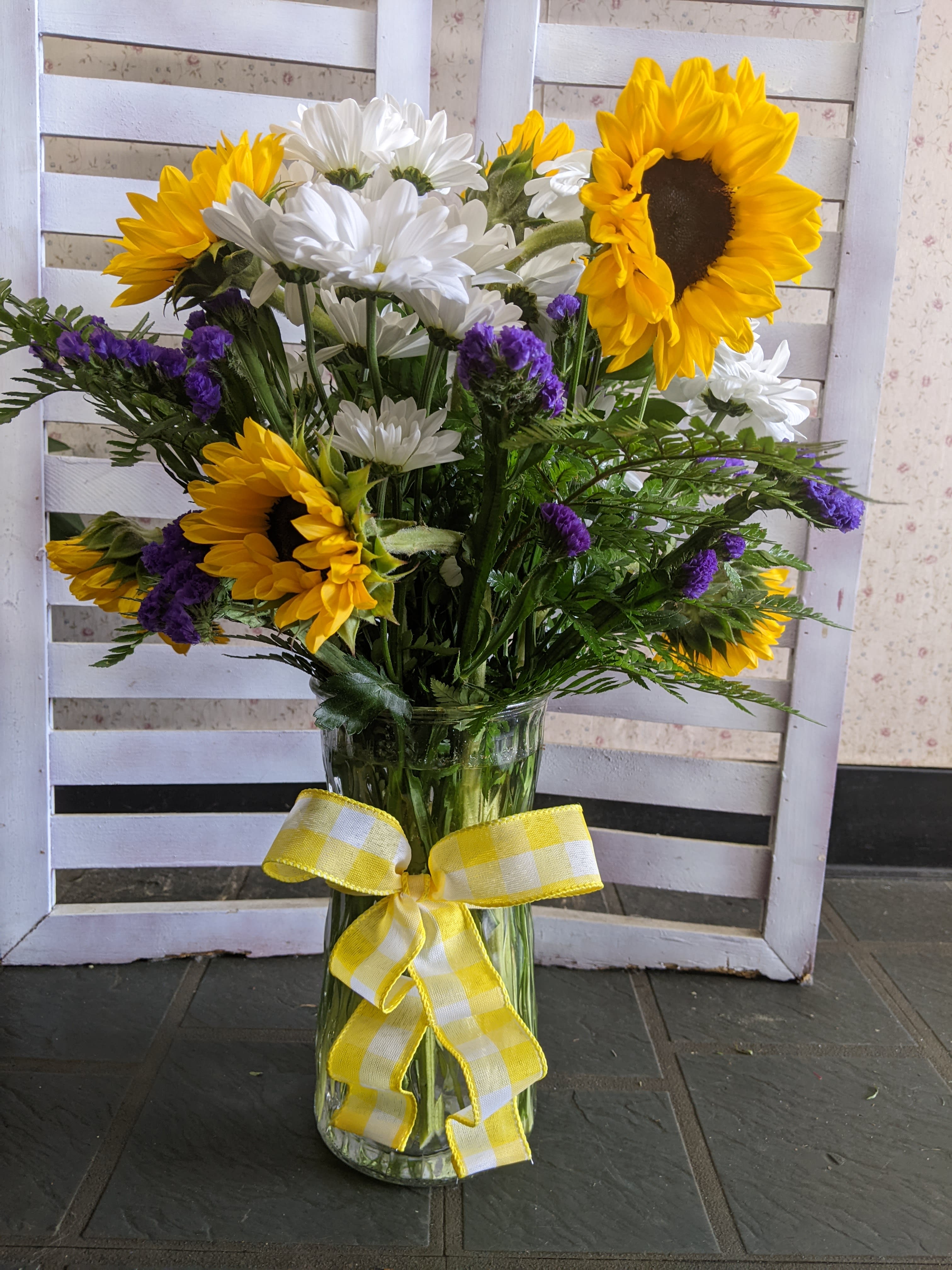 Sunshine on Daisies - Simplicity of sunflowers with daisies are perfect for the wildflower lover. 