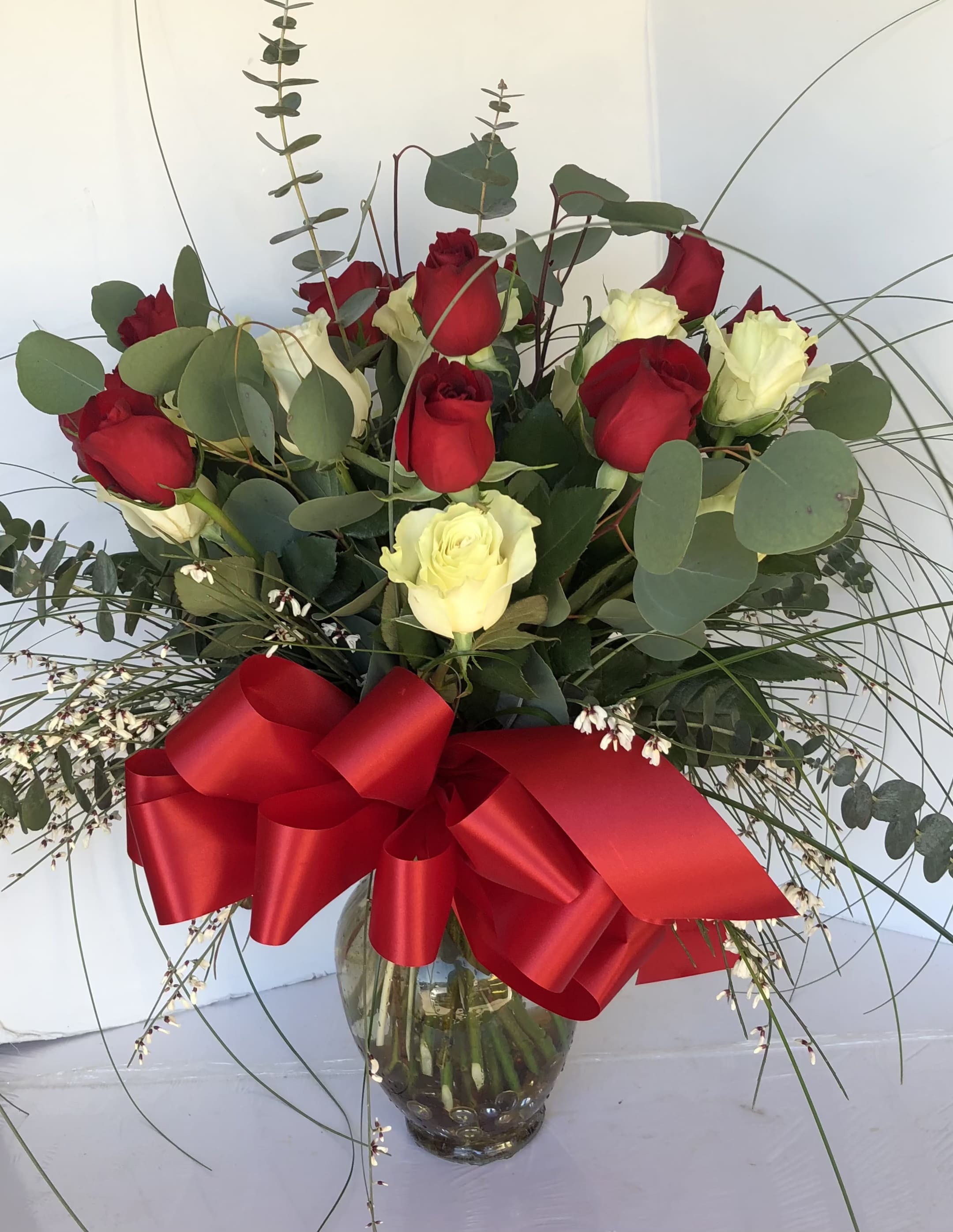 RED AND WHITE ROSE MIX - 2 DOZEN ROSES