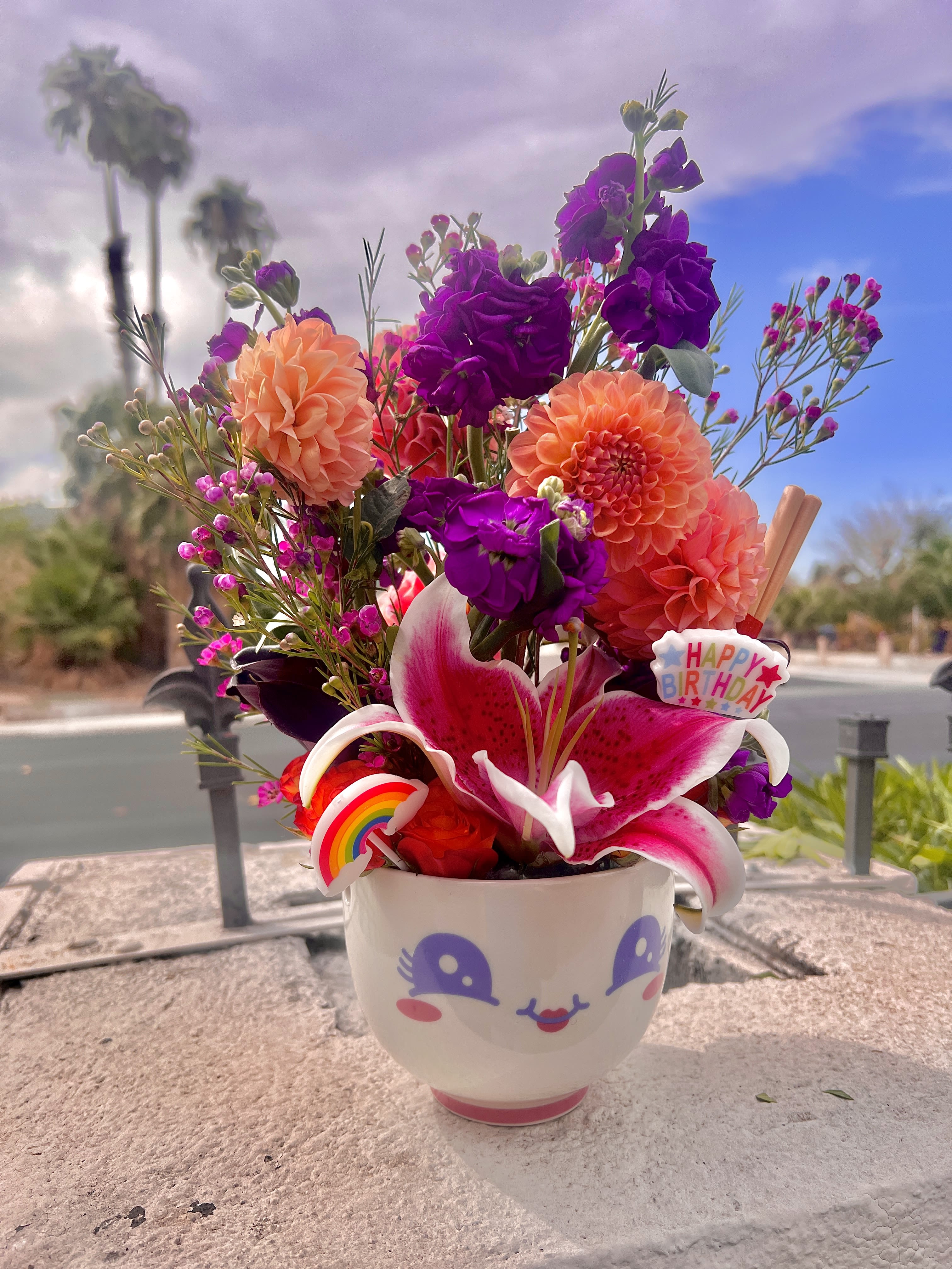 Medium Custom Arrangements - Bowl/box size arrangements perfect for a center piece