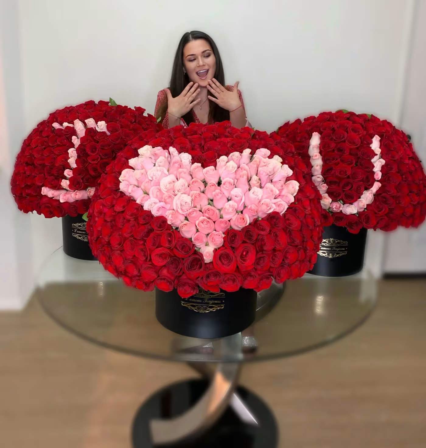 I Love U Grand Signature Flower Set - Wow her with a unique gift of love! 3 Signature flower boxes with 200 premium fresh roses each. Total of 600 roses!