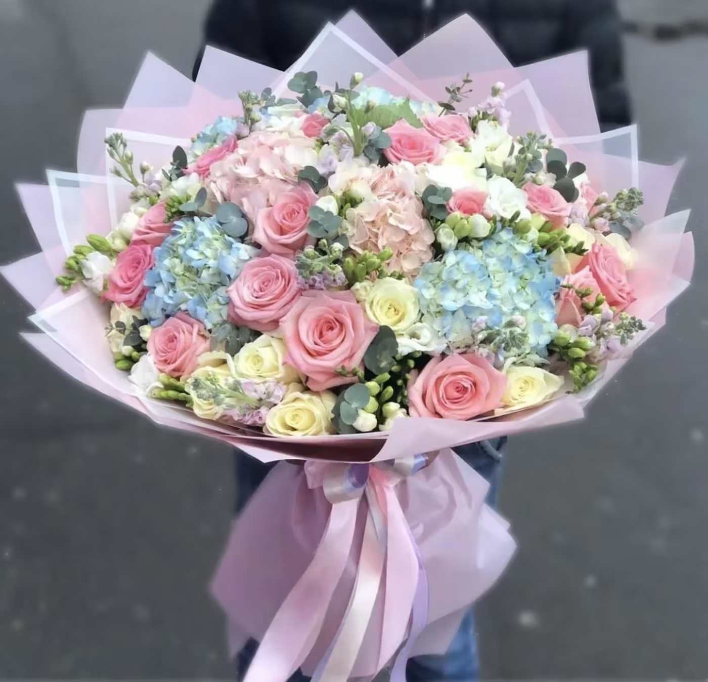 Dream Hand tied Signature Bouquet - Dreamy mix of roses and hydrangeas hand tied in our Signature wrap.