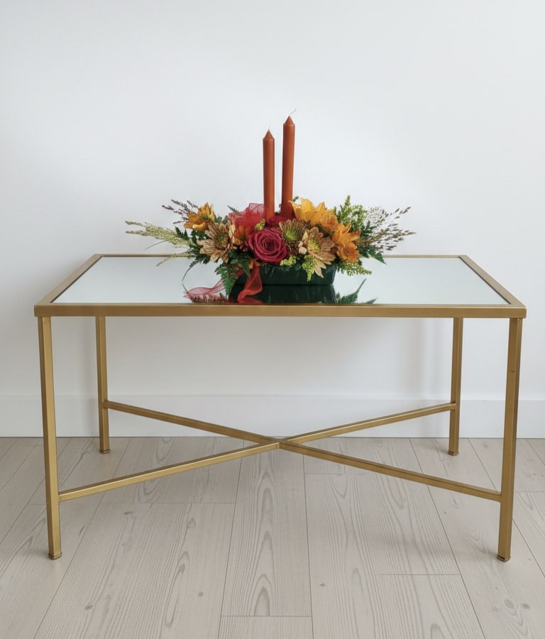 Thanksgiving Centerpiece  - The classic autumn colors of this stunning Thanksgiving Centerpiece will give the final touch to your table.