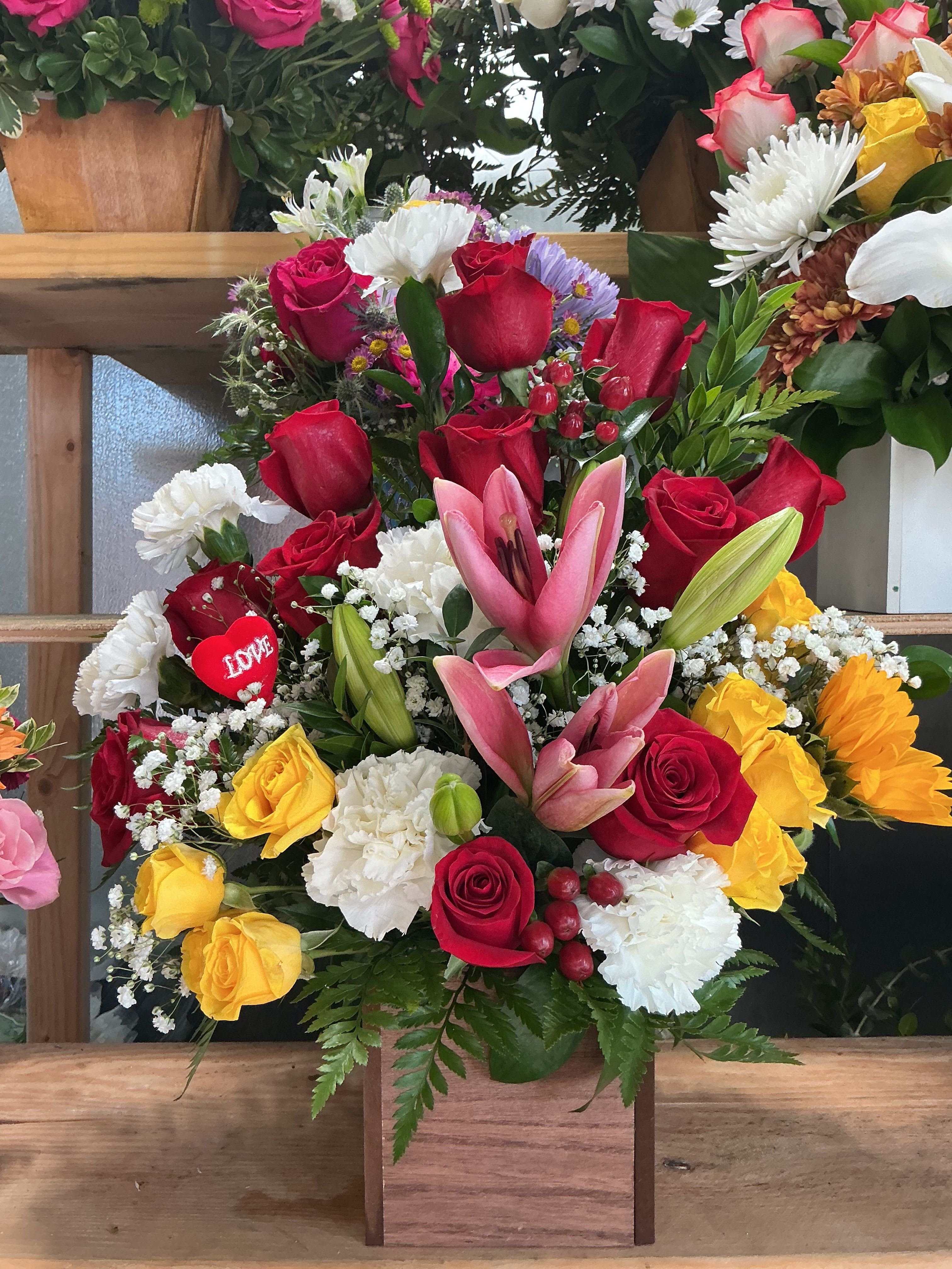  Valentin’s day  - Made of extra love arrangement,a ideal gift ,for any occasion 