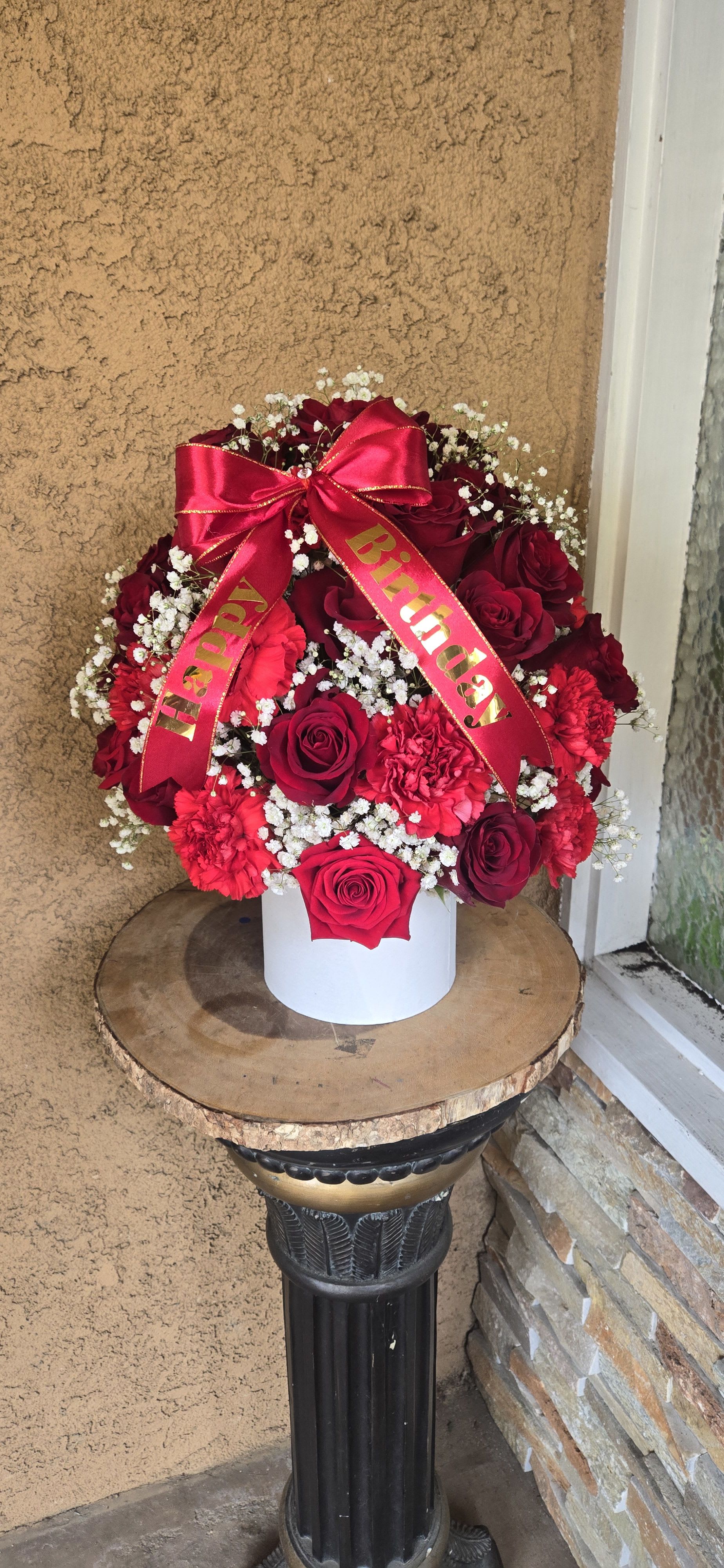 Red roses and carnation box - Red roses and carnation  with babybreath in a box with birthday banner , banner can be personalized  to a different  occasion  please add in notes 