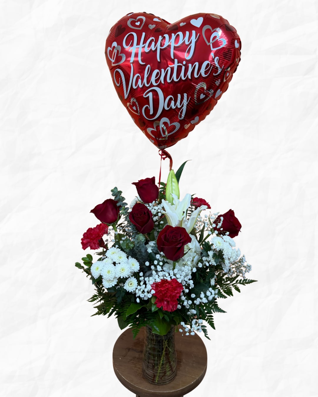 Classic Romance + V-Day Balloon - Balloon design can vary.