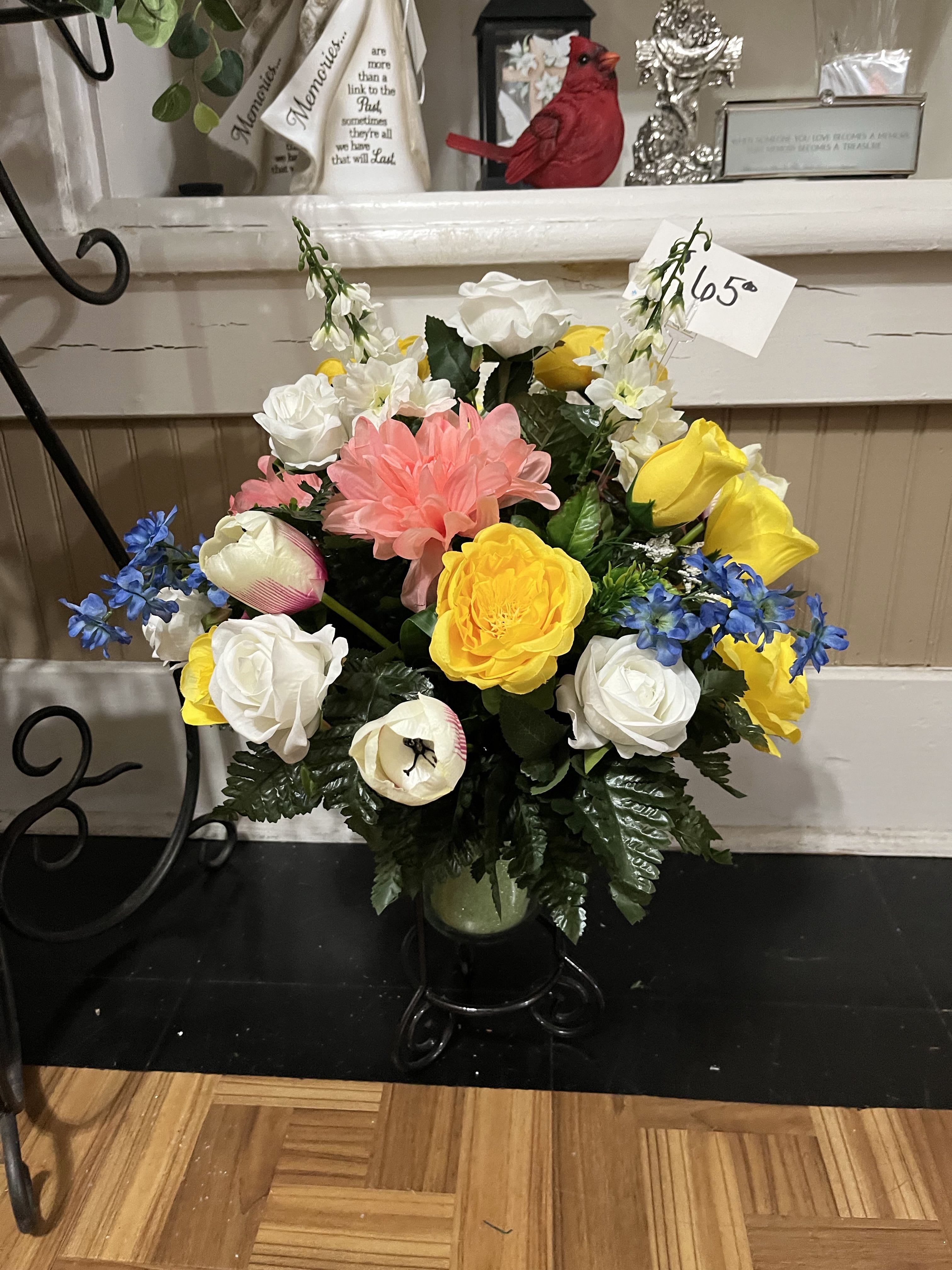 Mix Cemetery Vase - Mix cemetery vase. Large and beautiful silk vase.