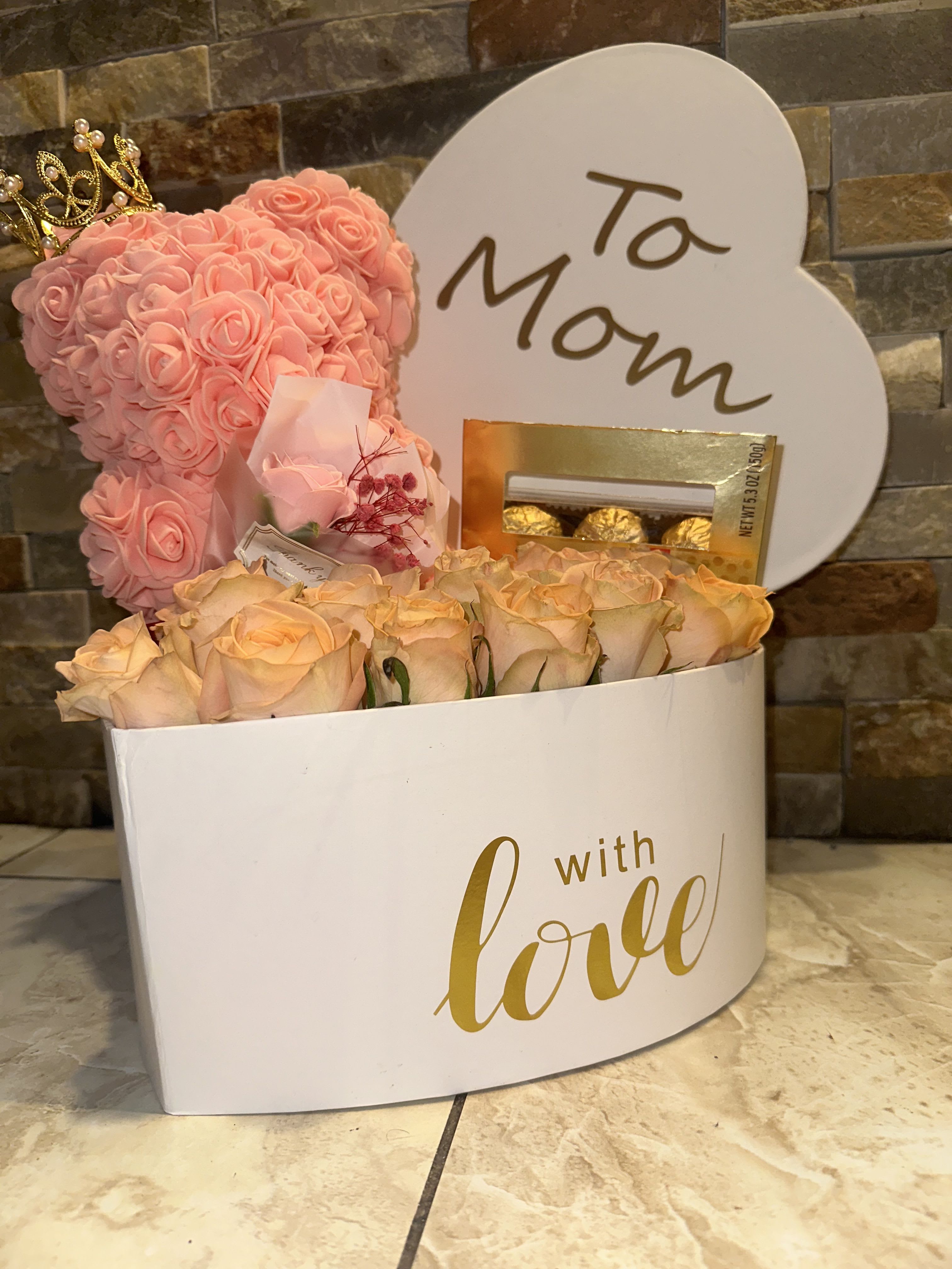 Heart Delux for mom - Beutiful heart box with chocolate teddy bear and roses just for  our QUEEN MON